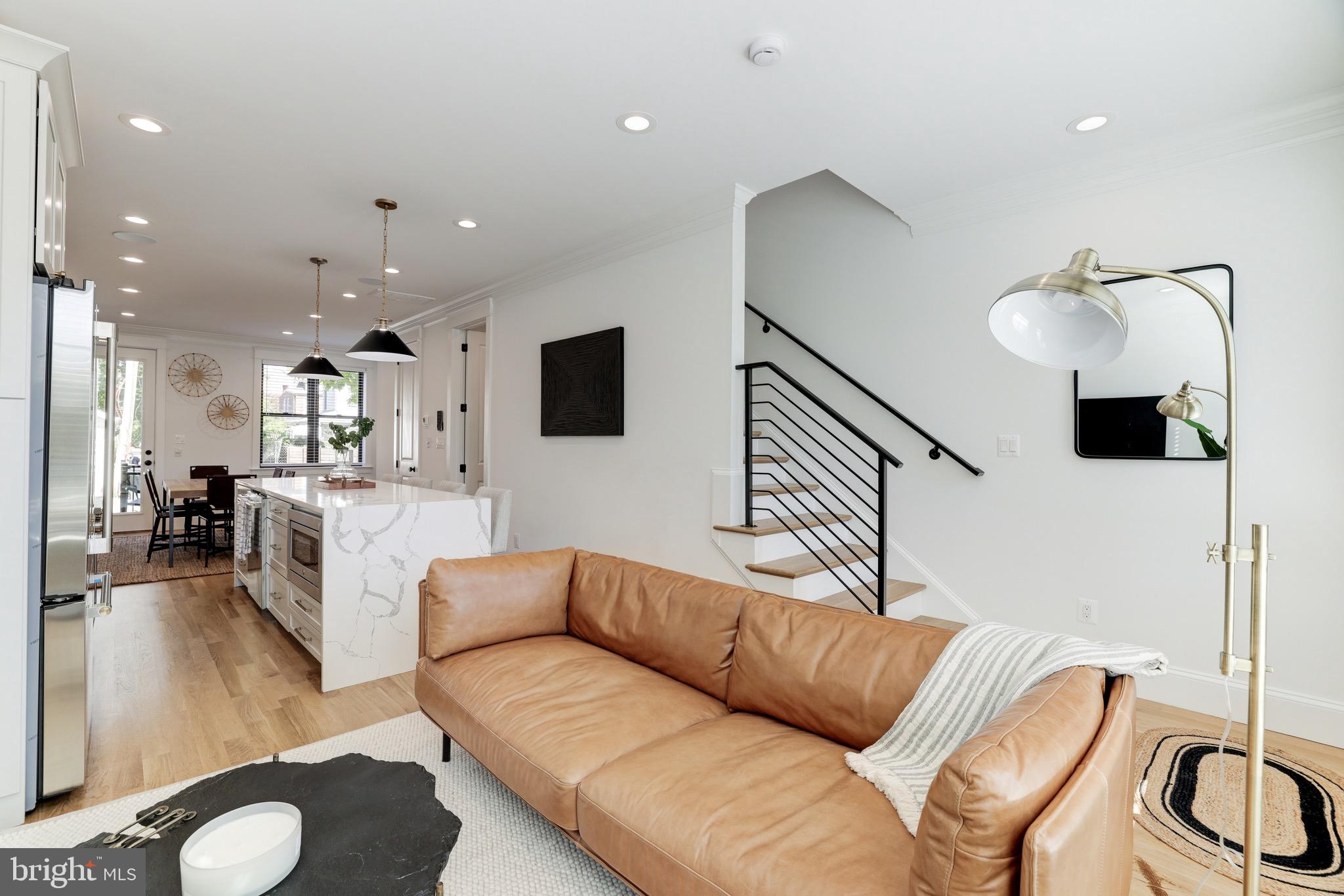 PARKER GRAY - Residential Lease