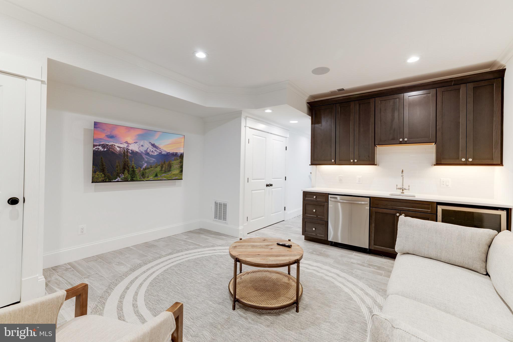 PARKER GRAY - Residential Lease