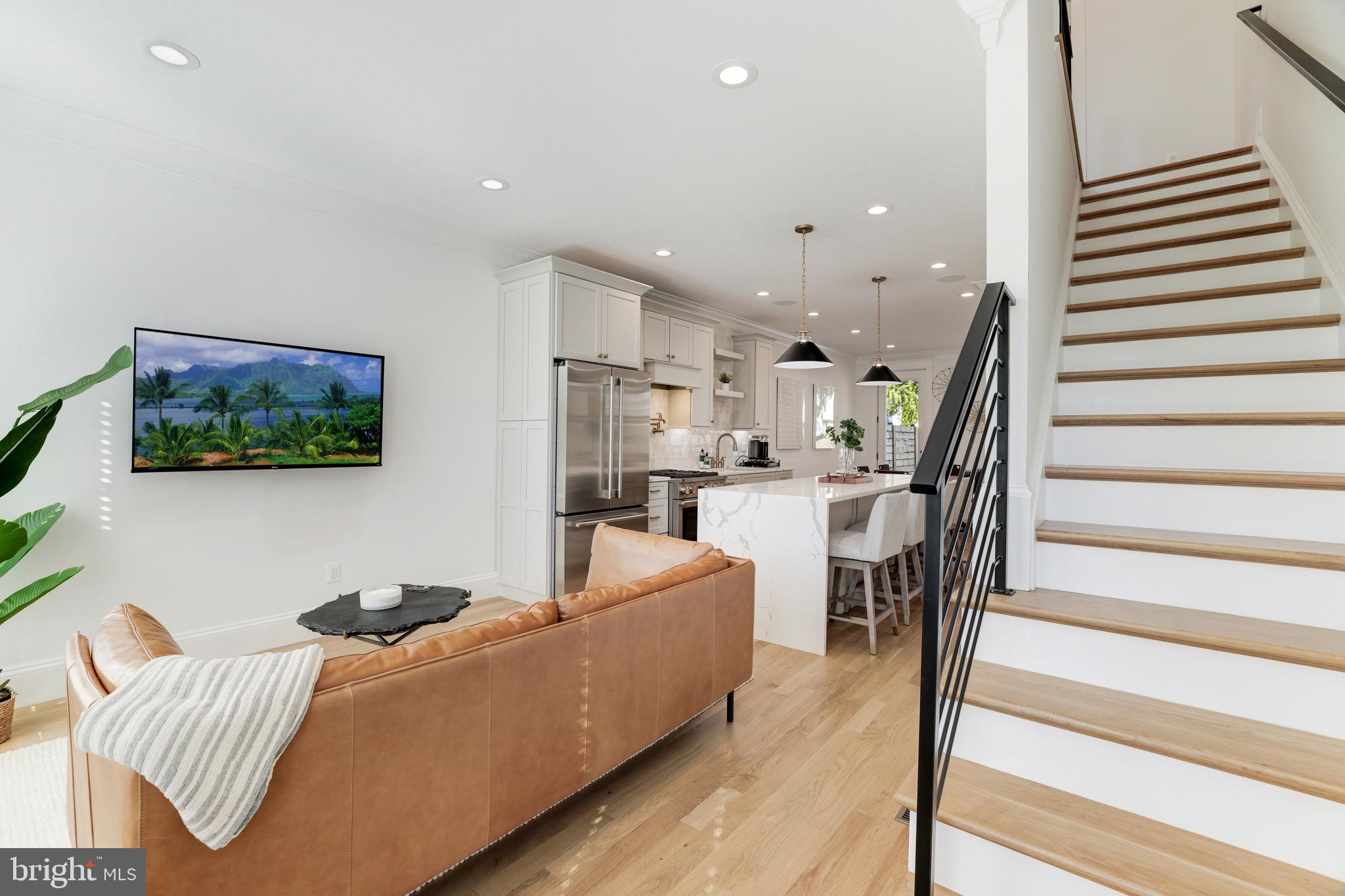 PARKER GRAY - Residential Lease