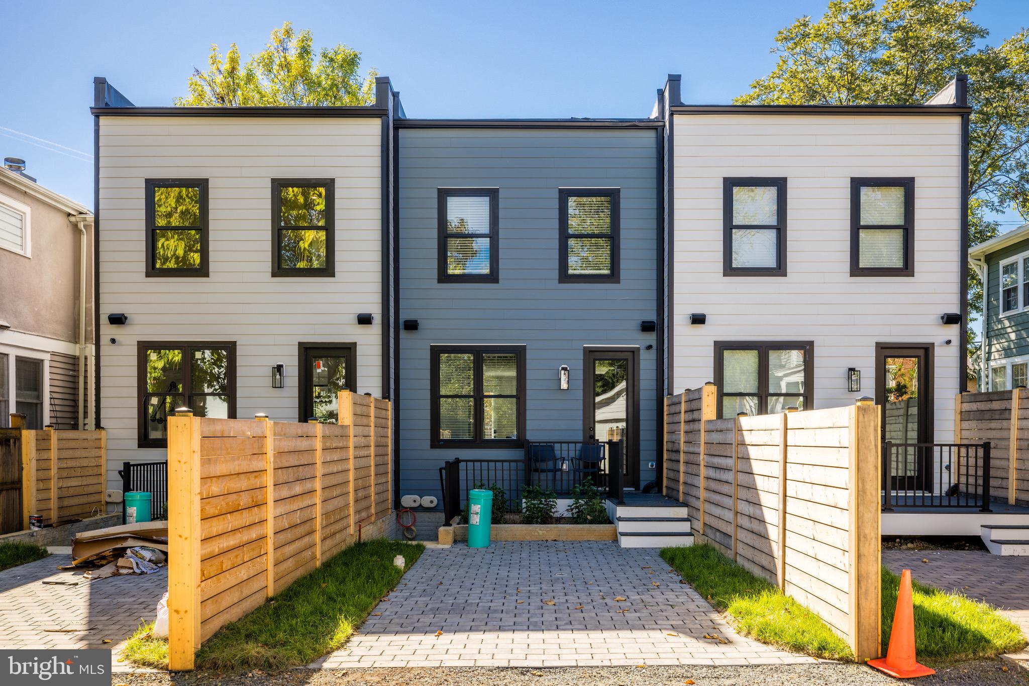 PARKER GRAY - Residential Lease