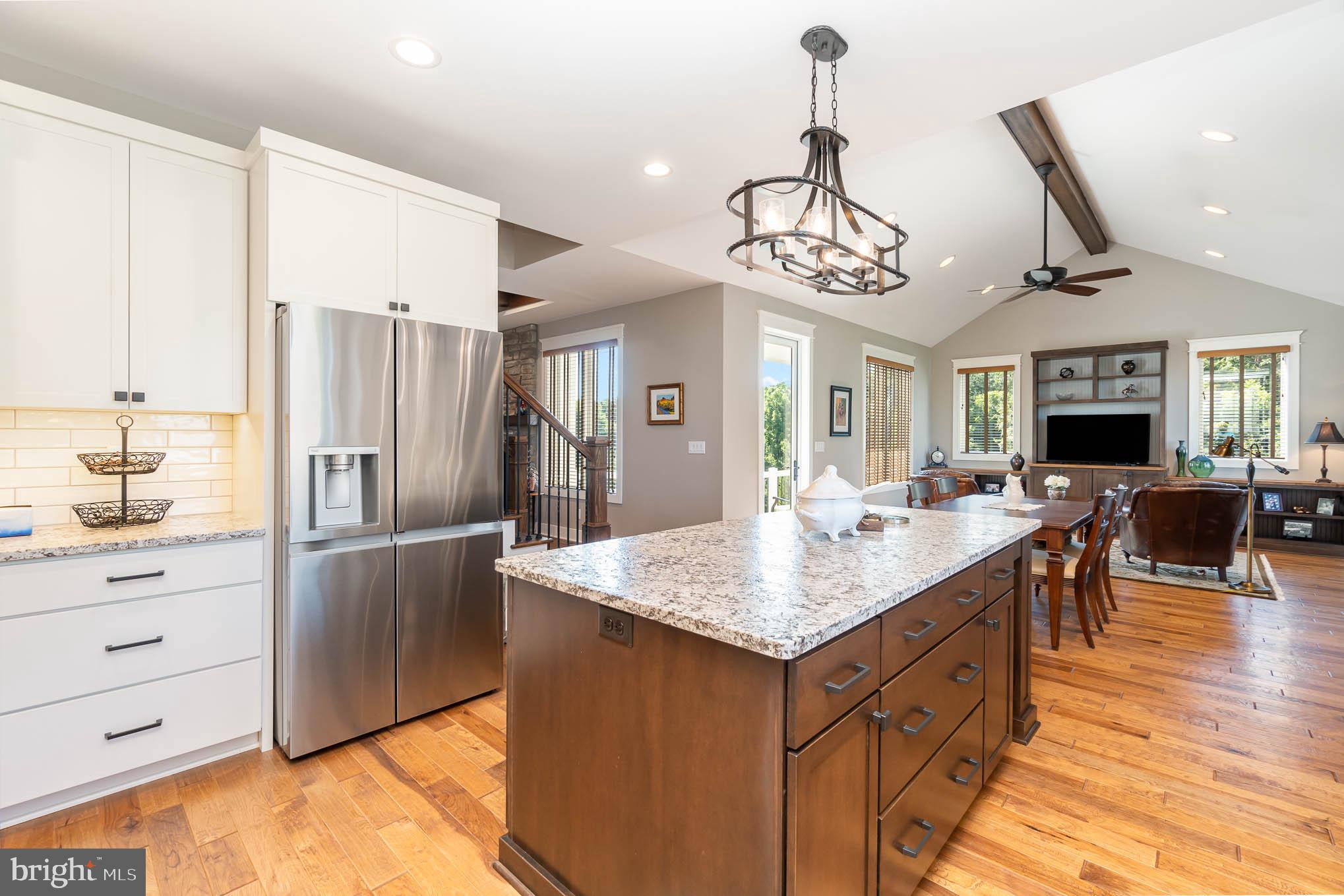 STONEHILL FARM - Residential