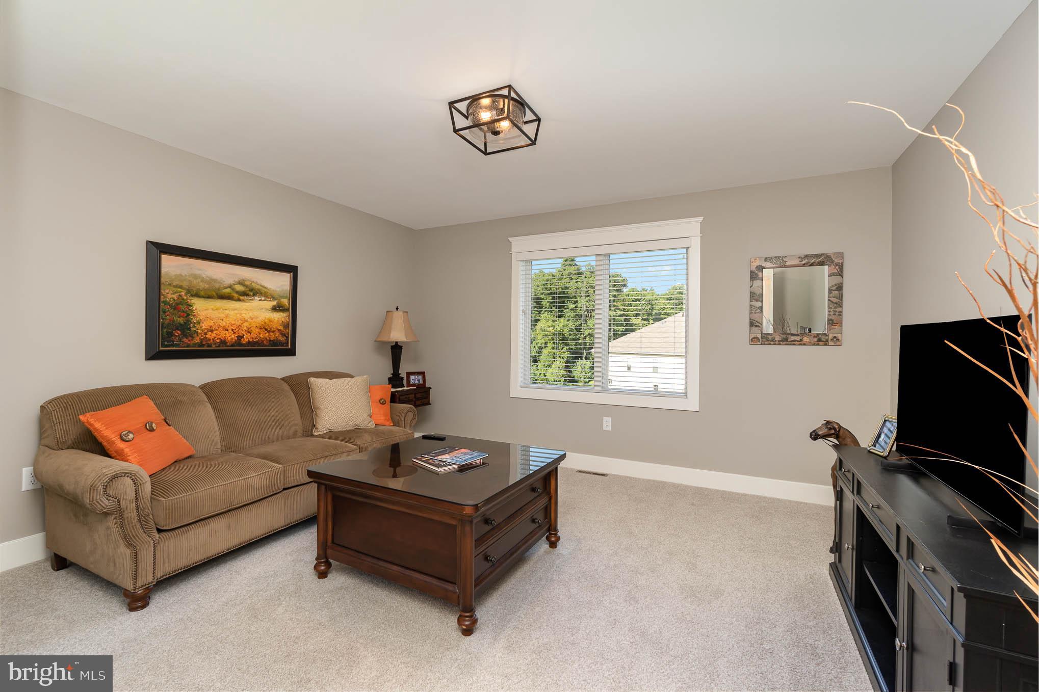 STONEHILL FARM - Residential