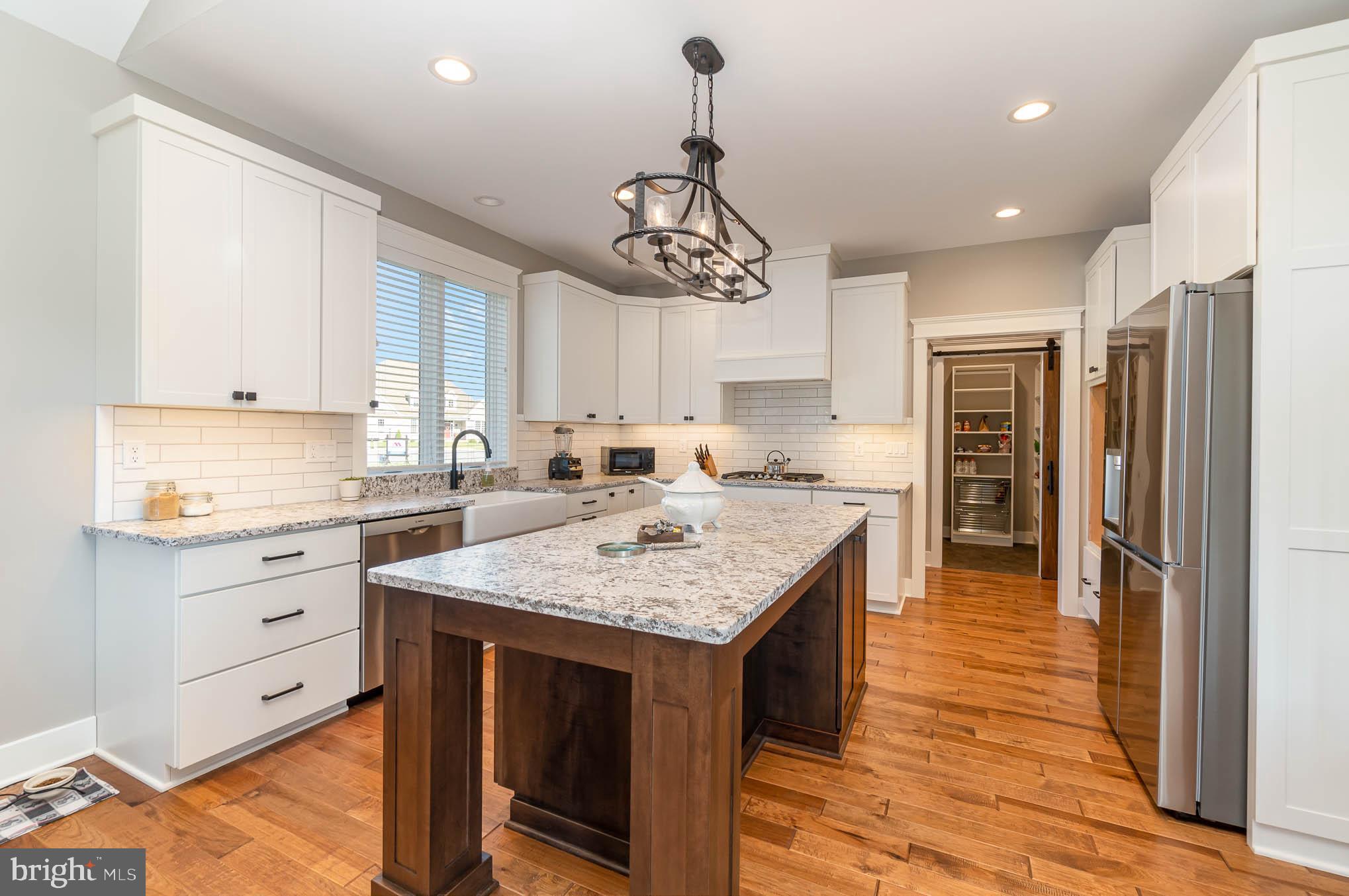 STONEHILL FARM - Residential