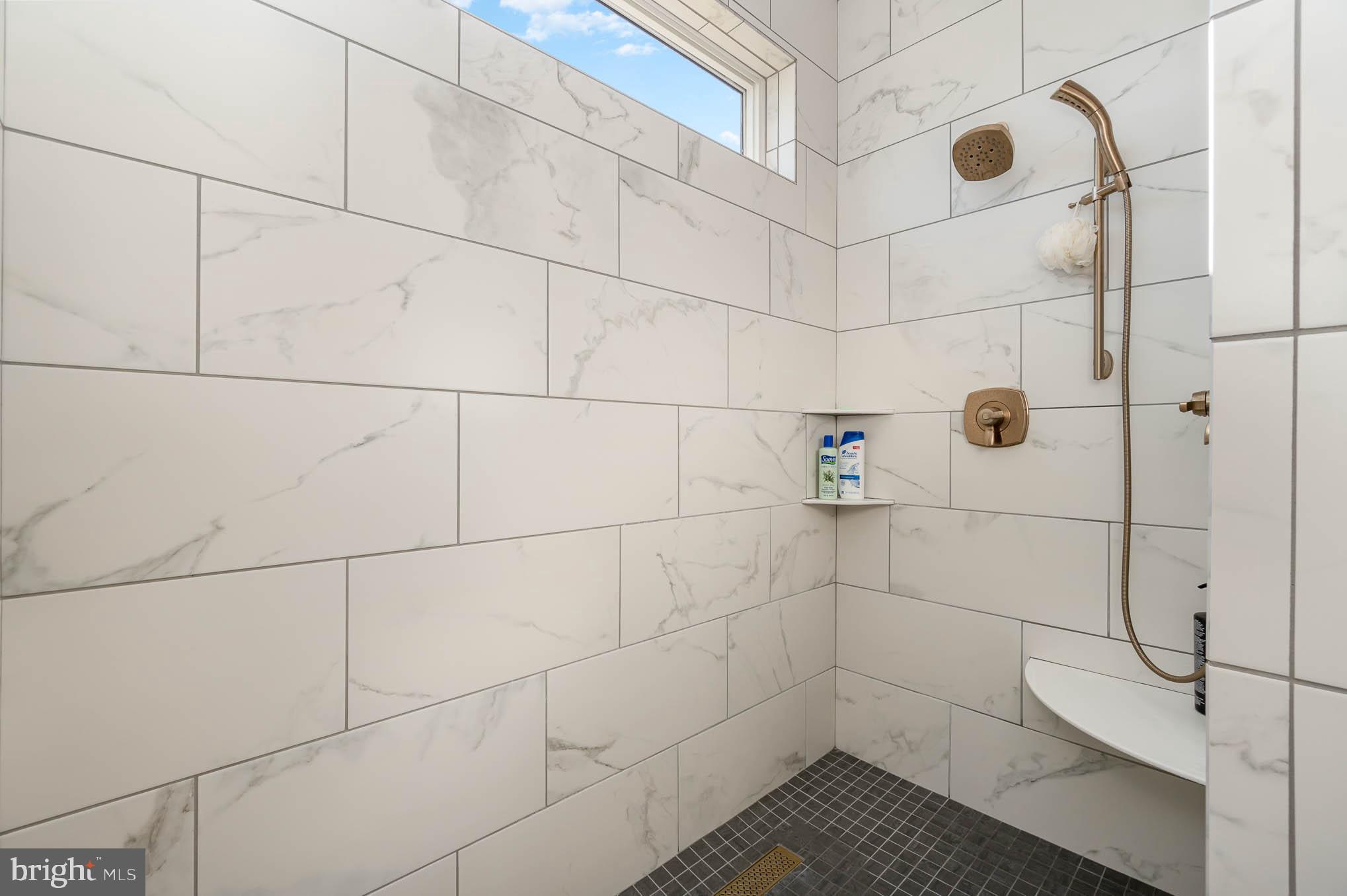 STONEHILL FARM - Residential