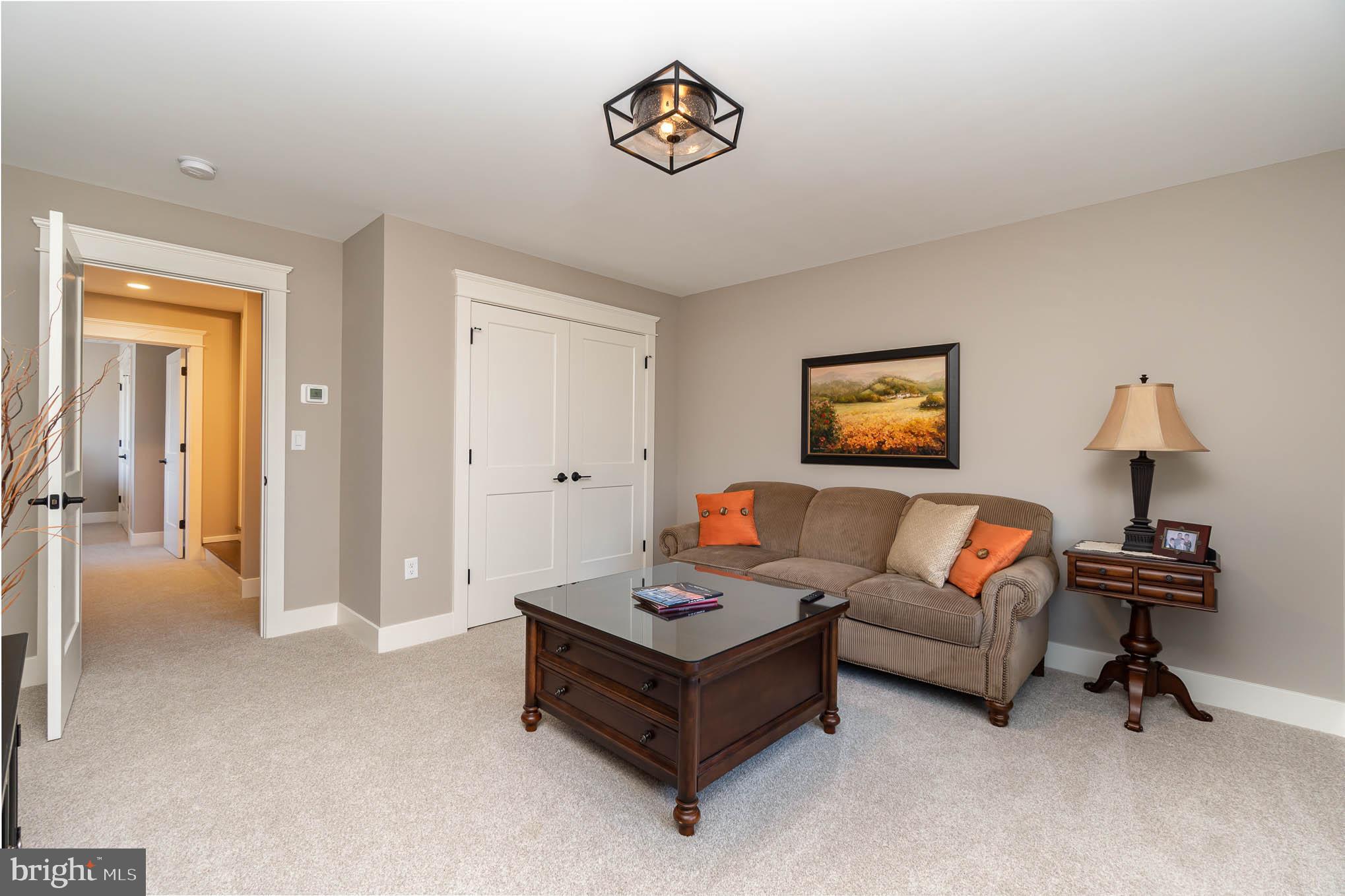 STONEHILL FARM - Residential