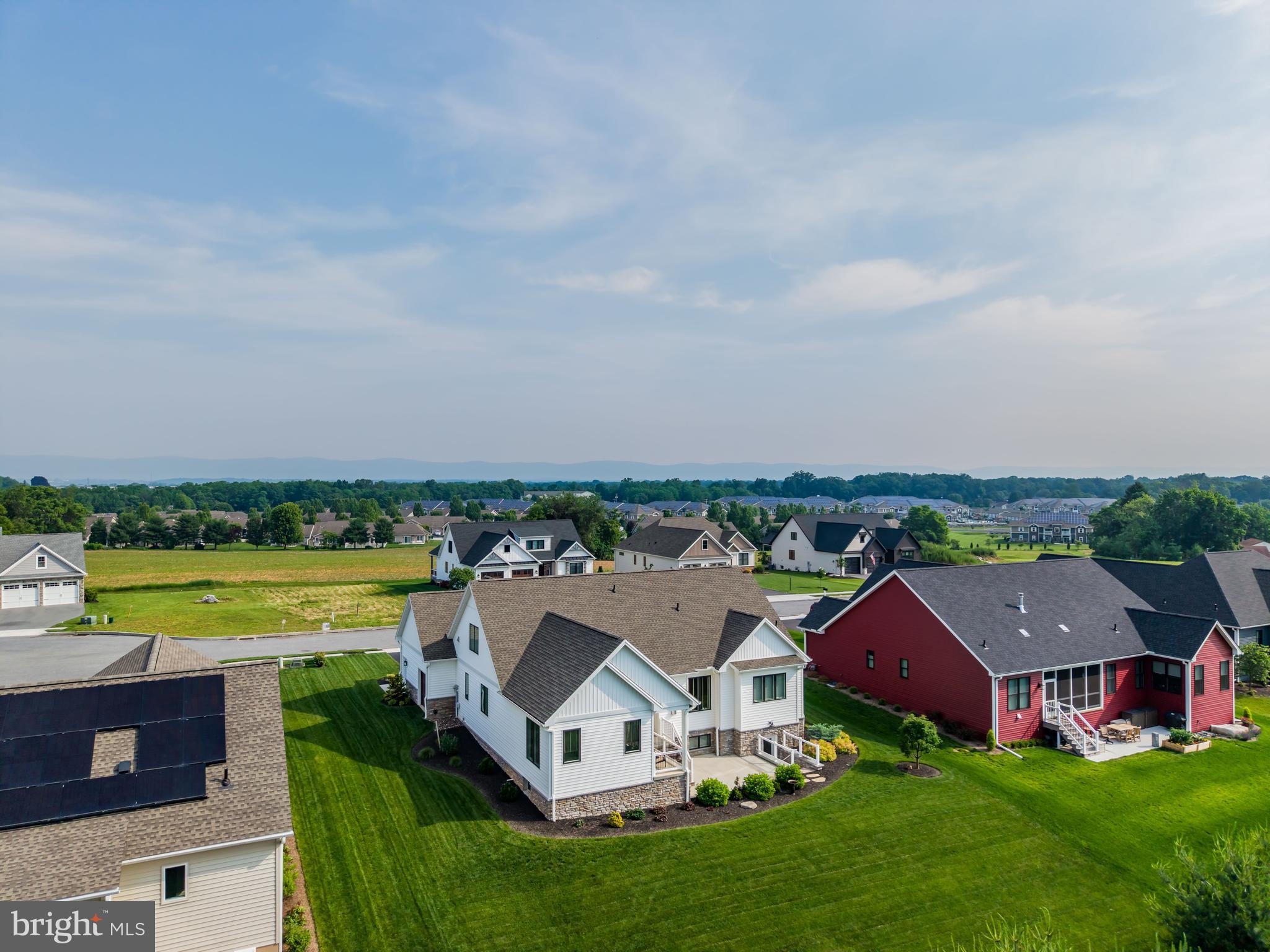 STONEHILL FARM - Residential