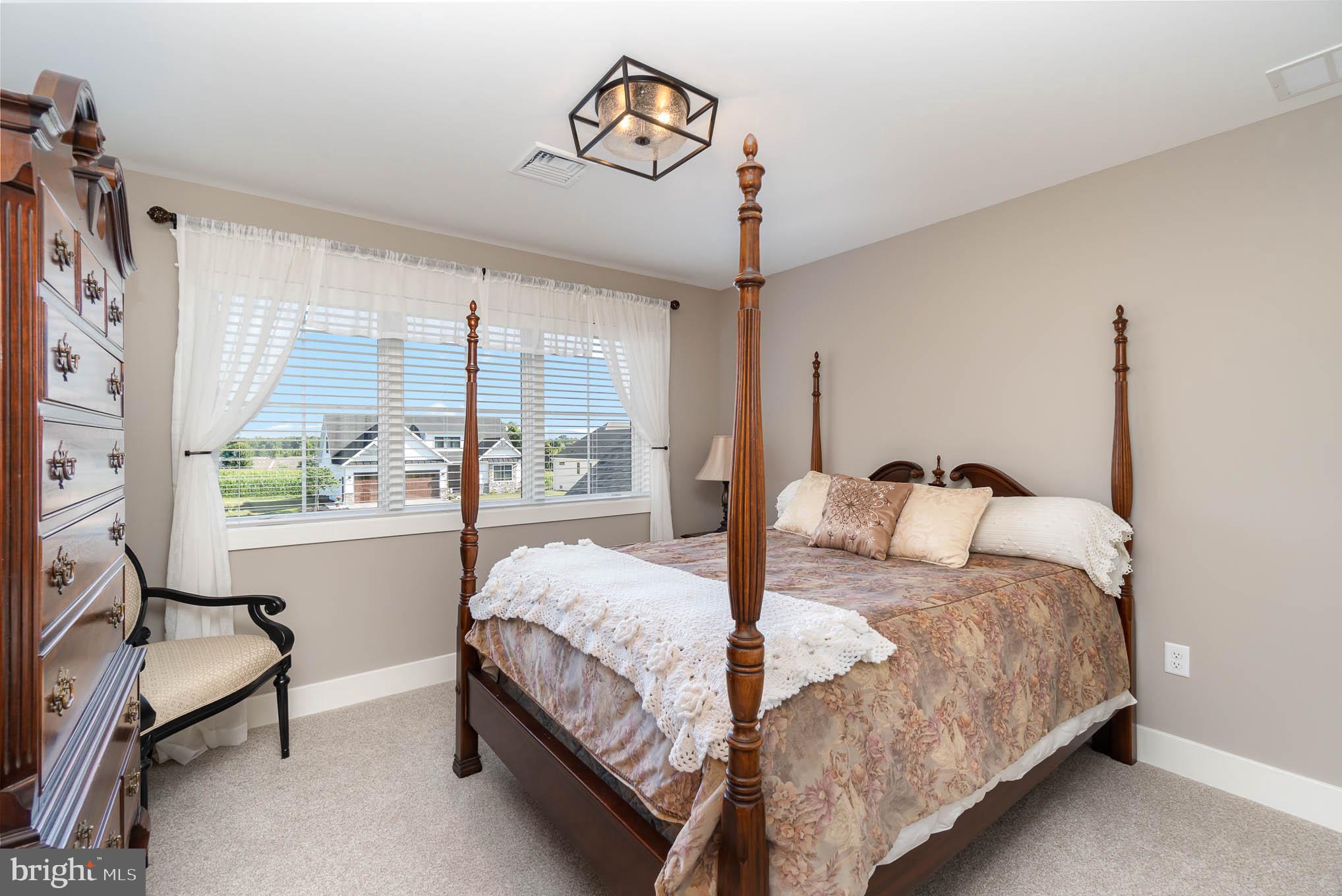 STONEHILL FARM - Residential