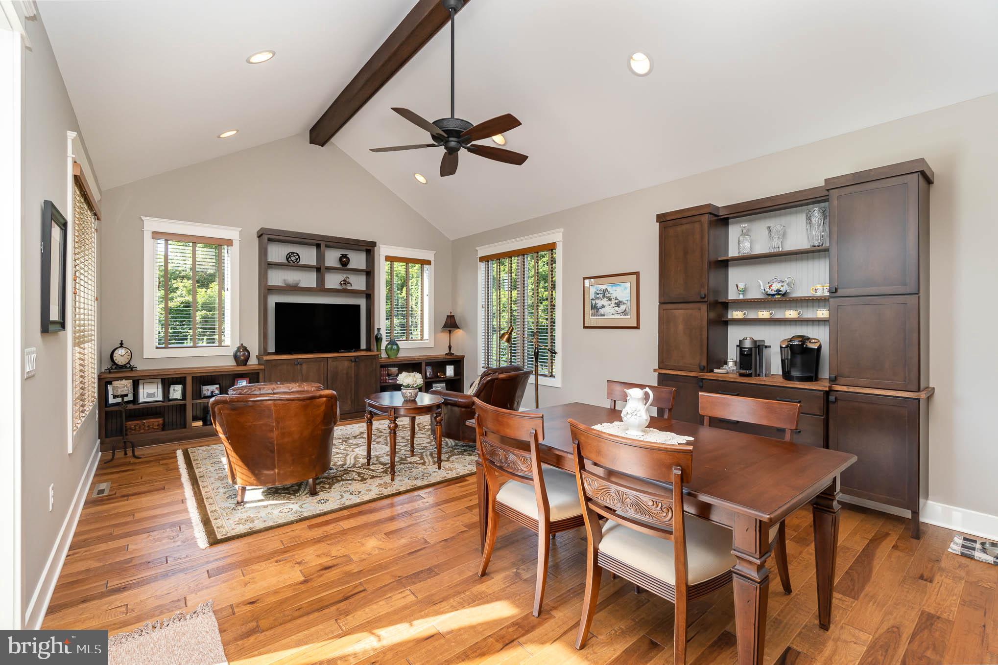 STONEHILL FARM - Residential