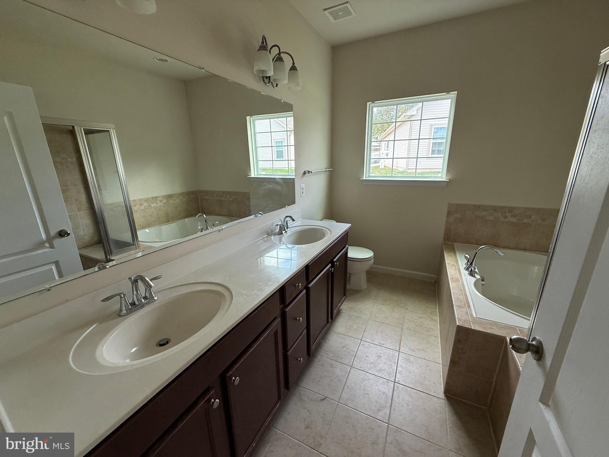 ST CHARLES HERITAGE - Residential