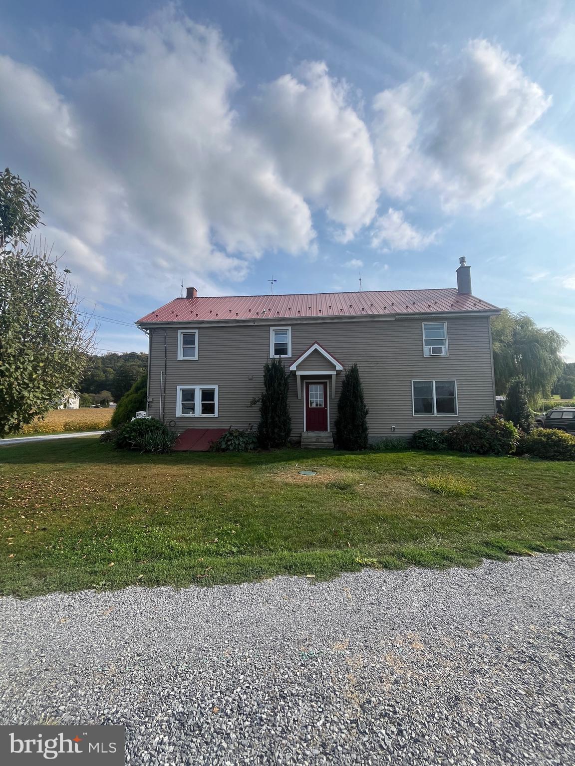 NEW HOLLAND - Residential