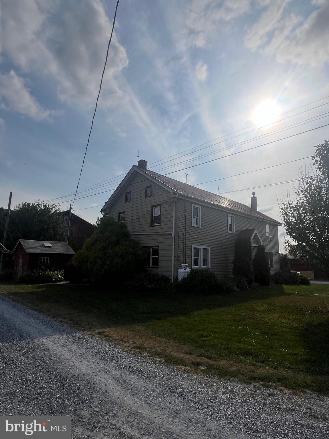 NEW HOLLAND - Residential