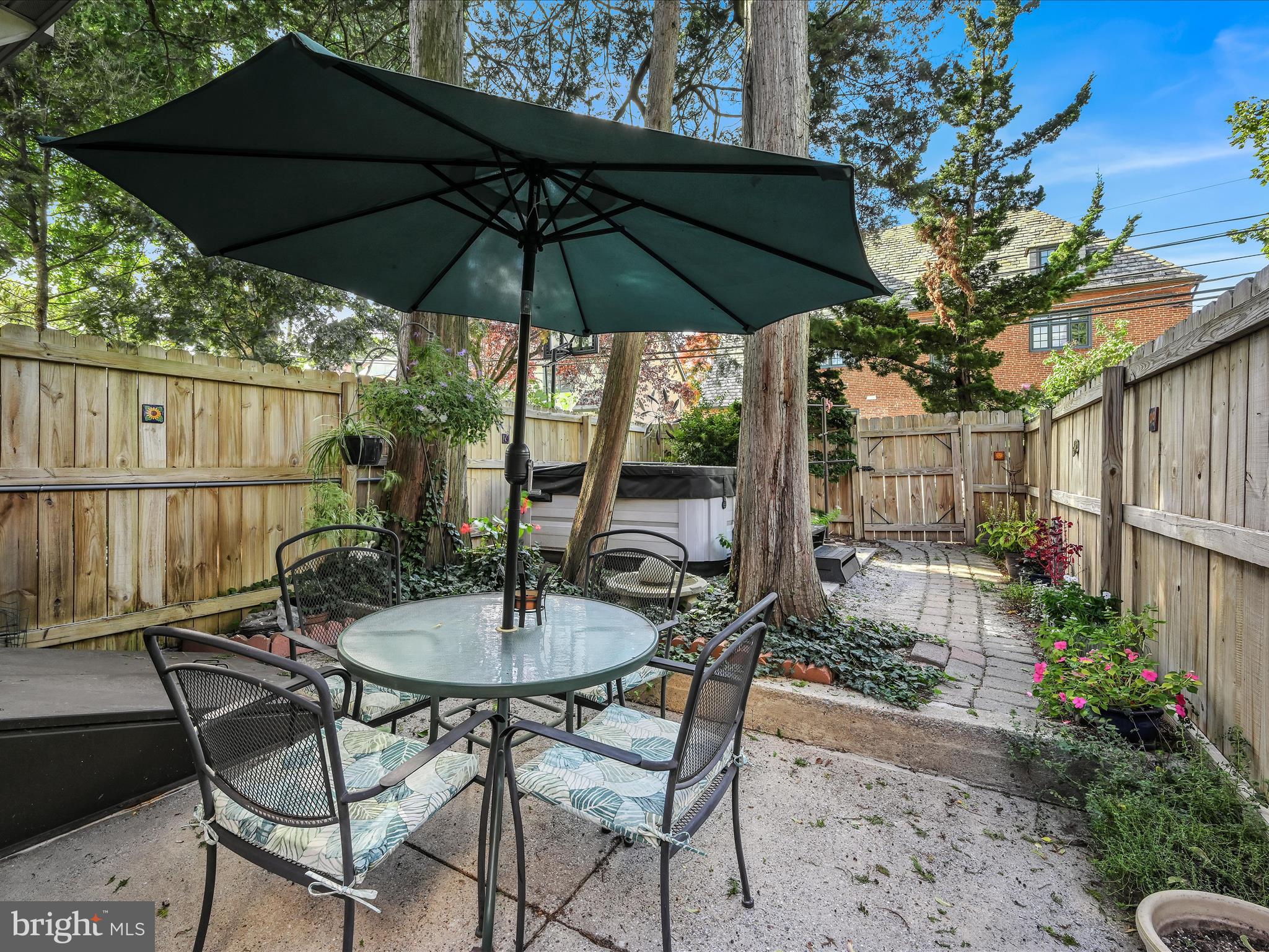 LANCASTER - Residential