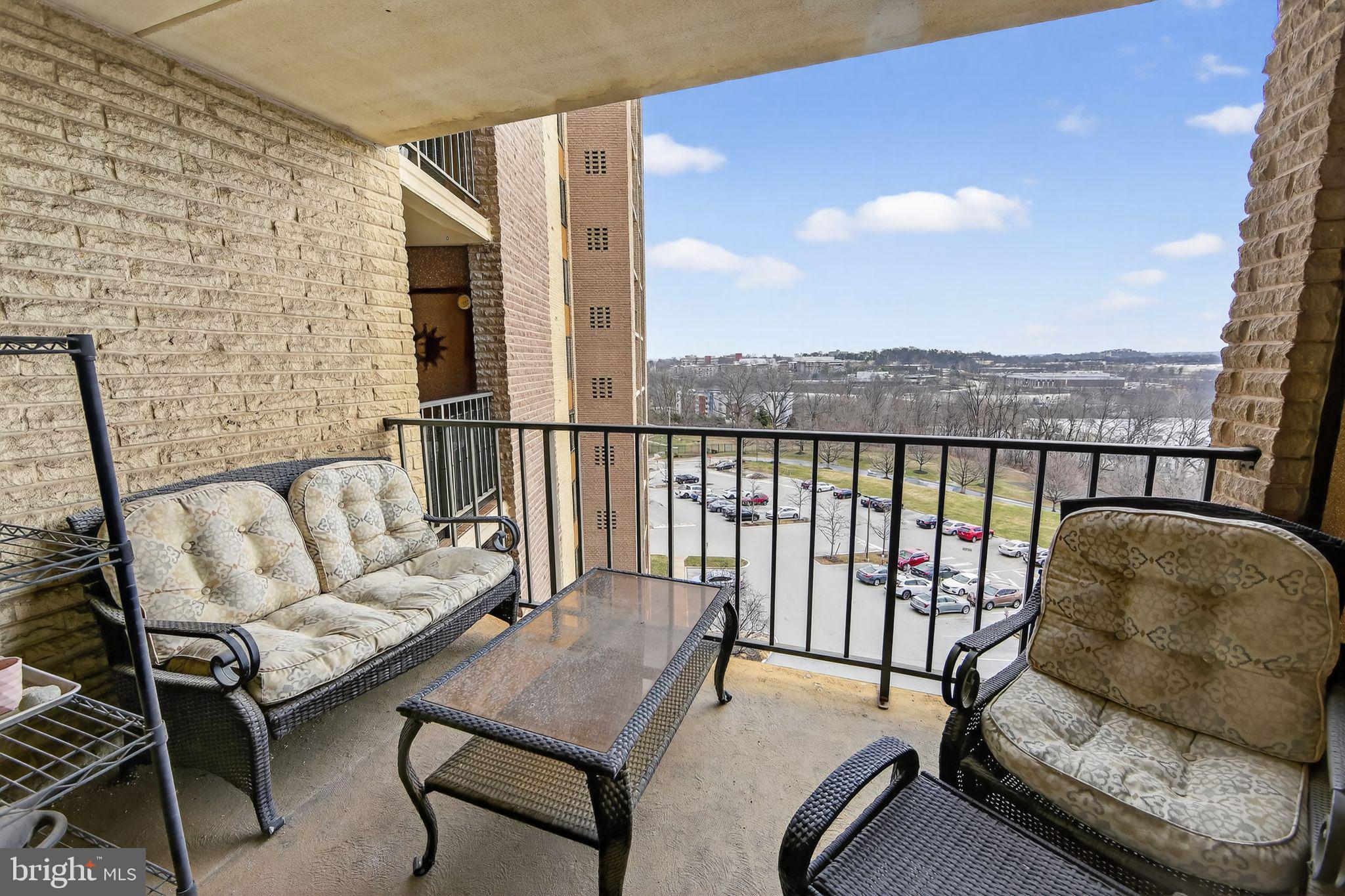 VALLEY FORGE TOWER - Residential