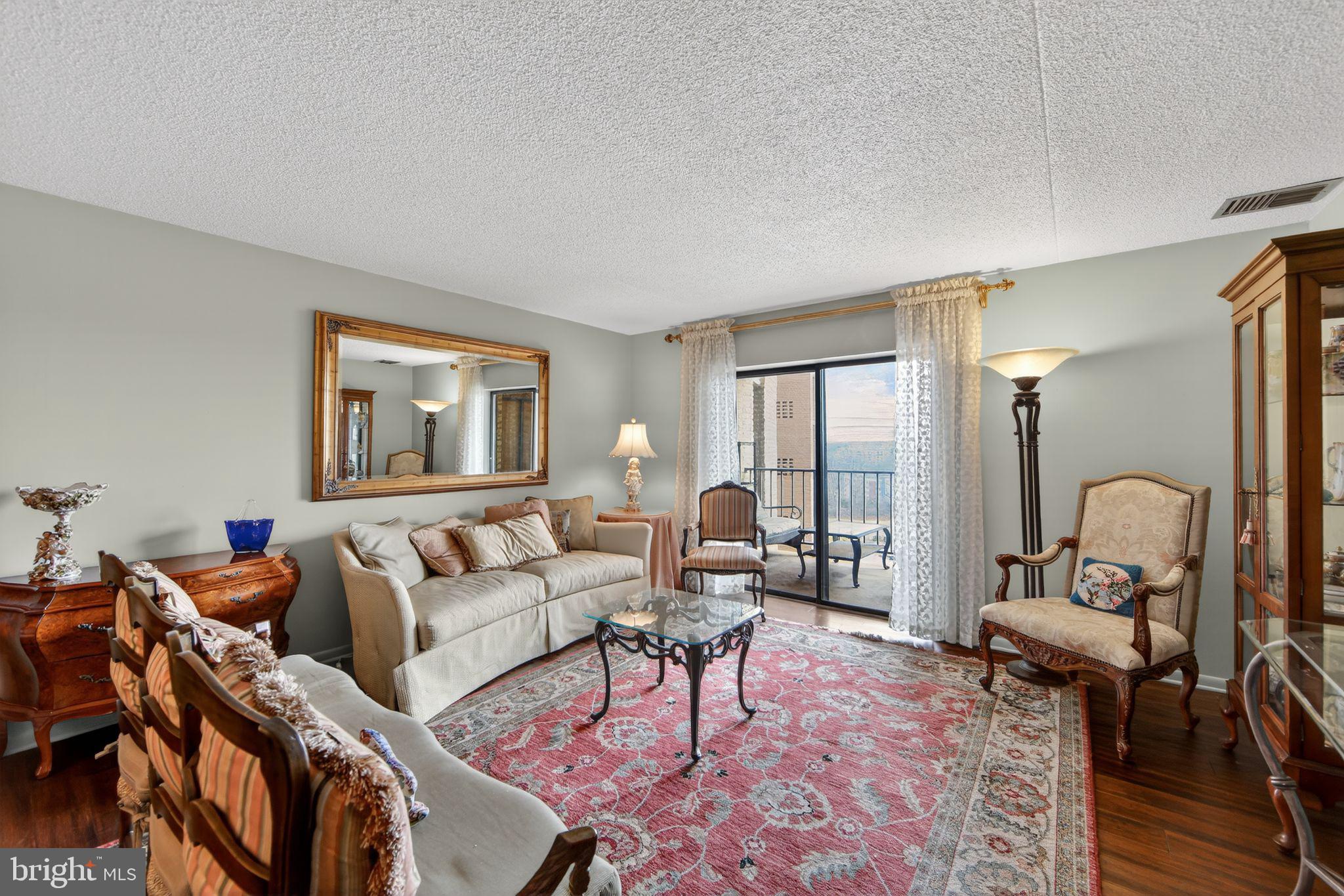 VALLEY FORGE TOWER - Residential