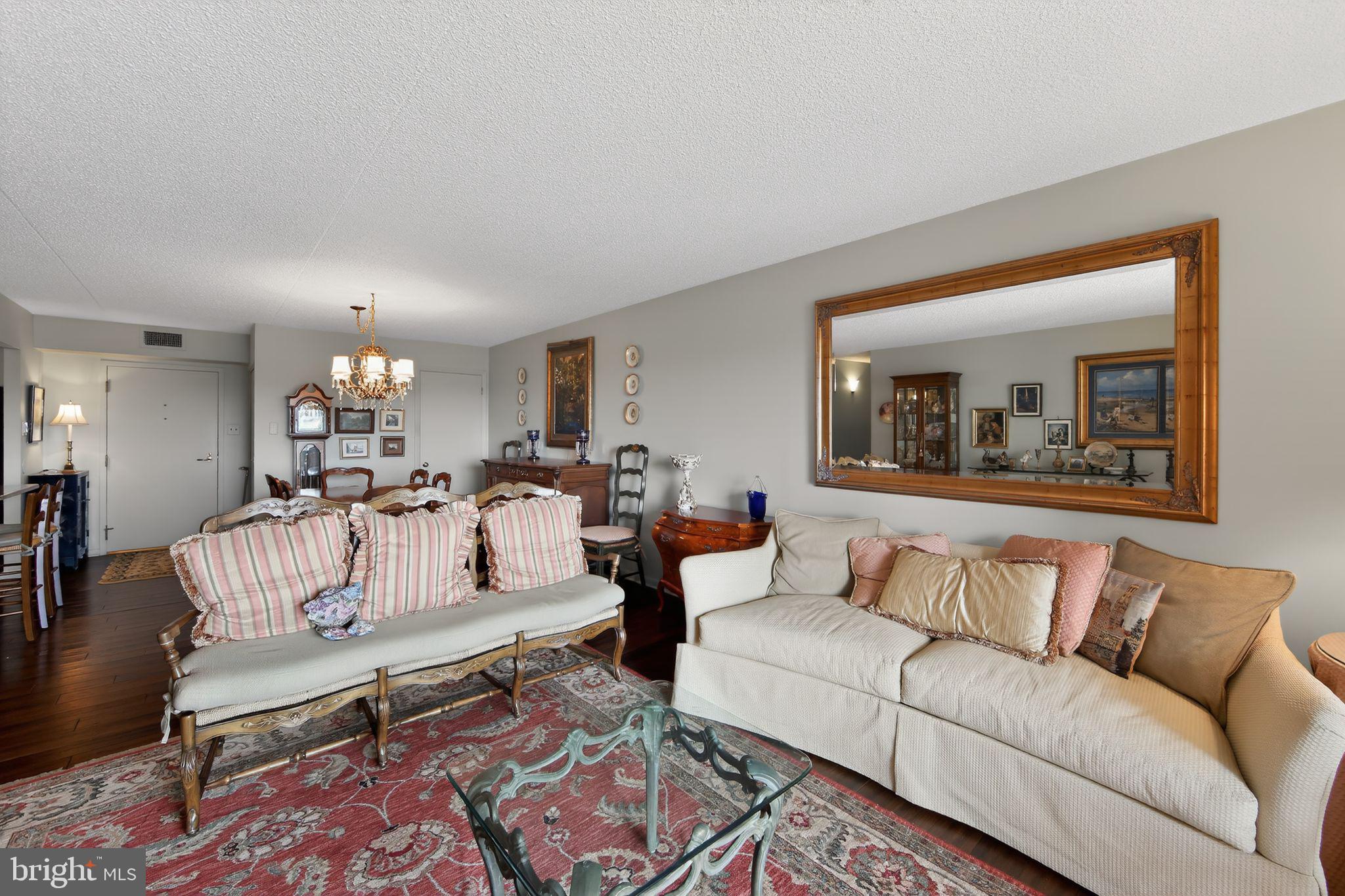 VALLEY FORGE TOWER - Residential