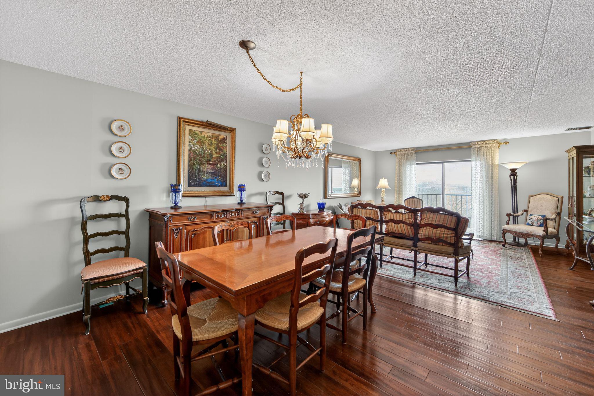 VALLEY FORGE TOWER - Residential