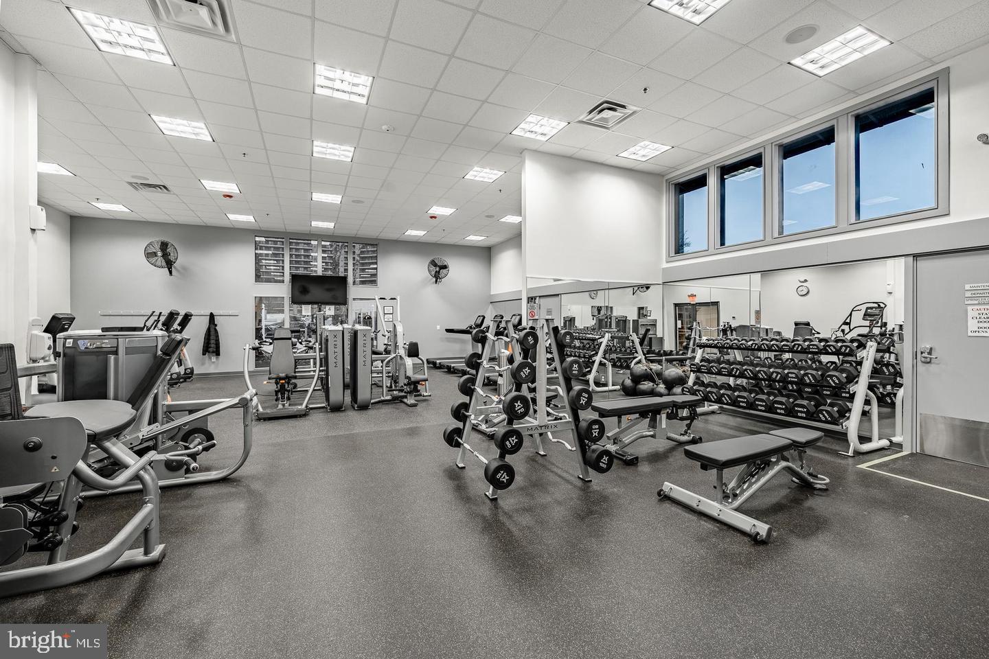 VALLEY FORGE TOWER - Residential