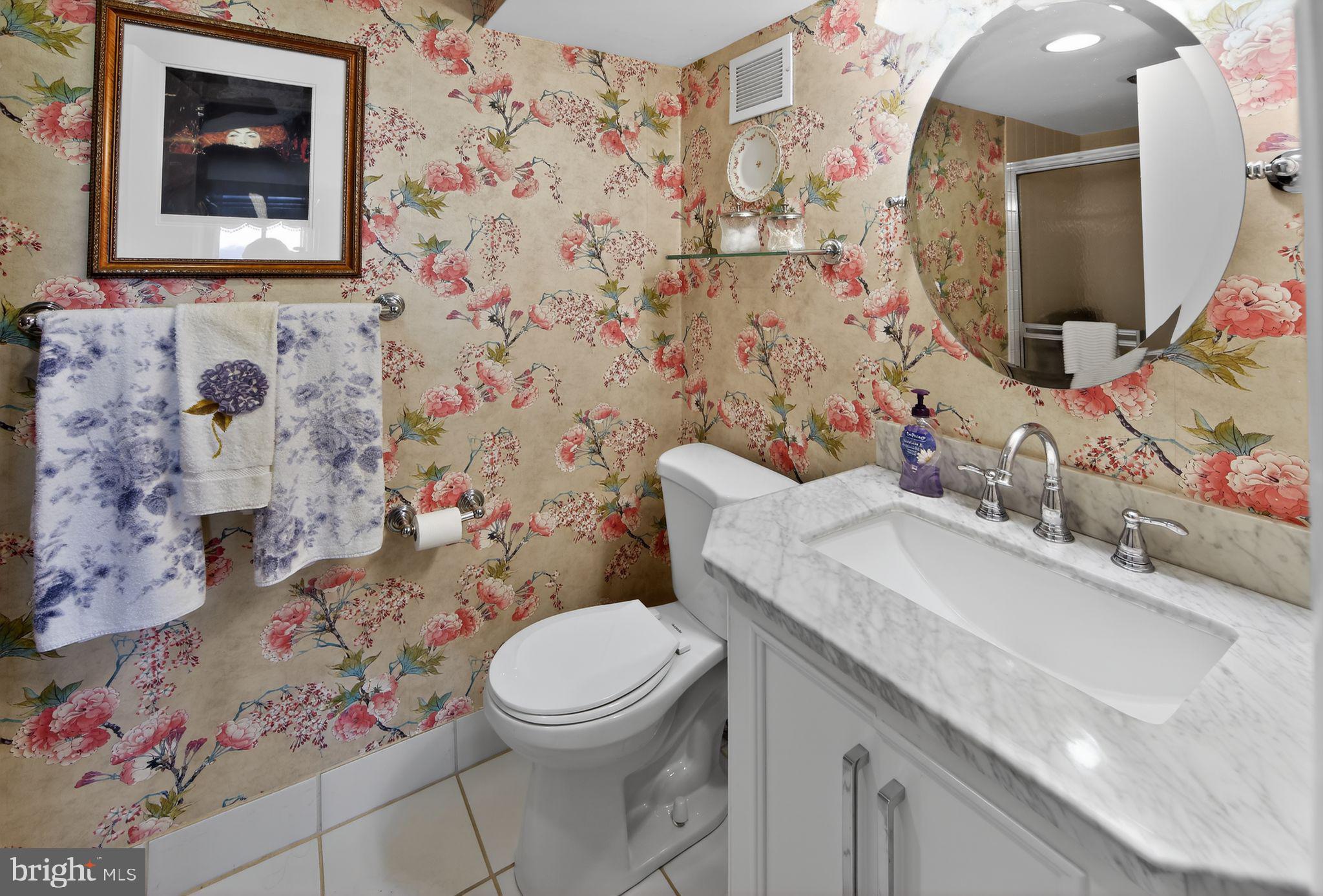 VALLEY FORGE TOWER - Residential