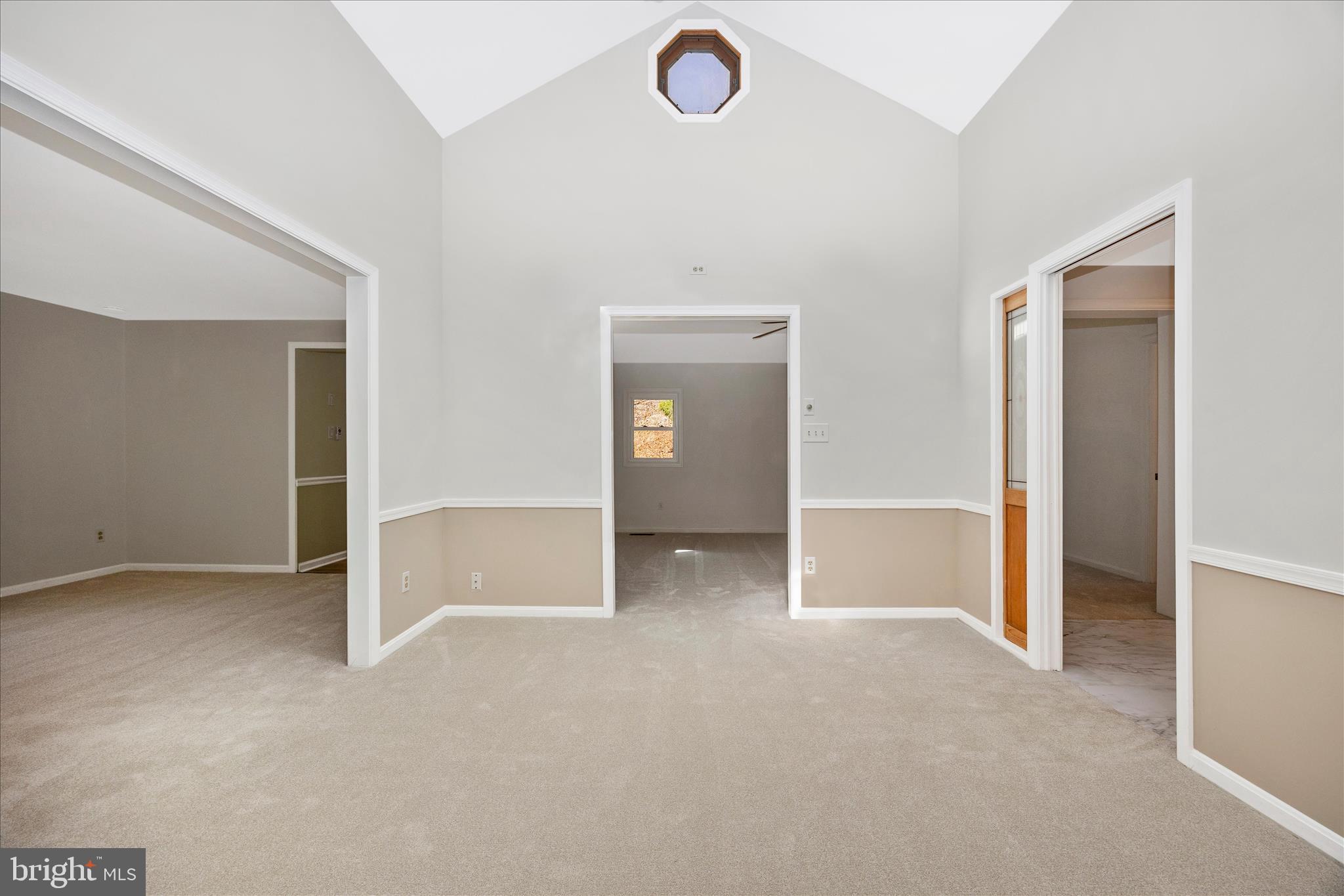 QUINCE ORCHARD KNOLLS - Residential