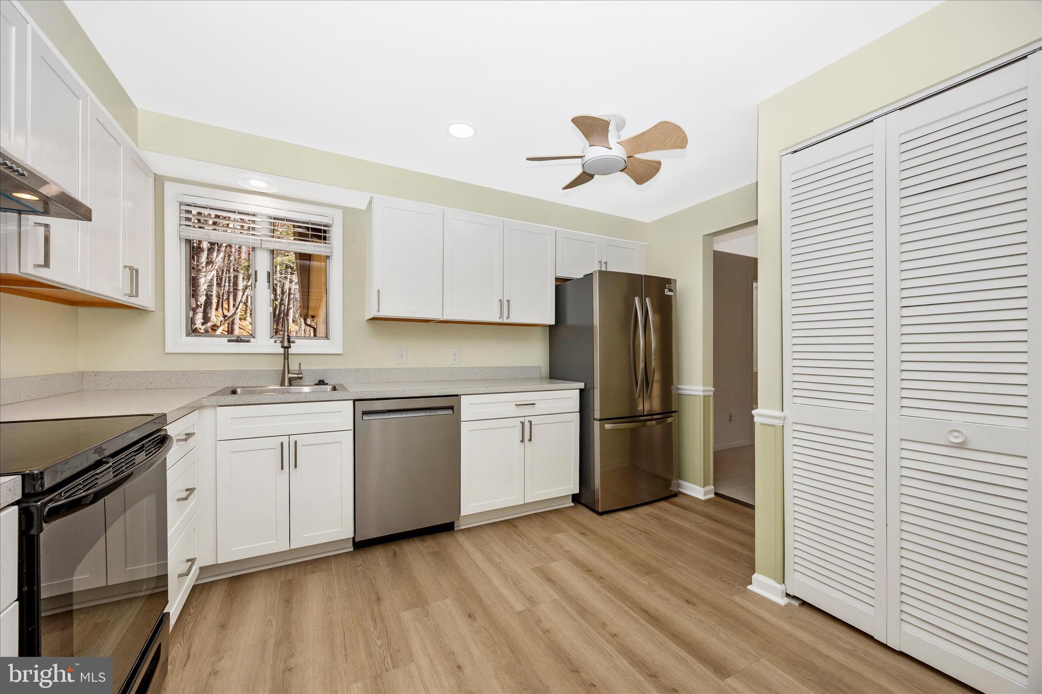 QUINCE ORCHARD KNOLLS - Residential