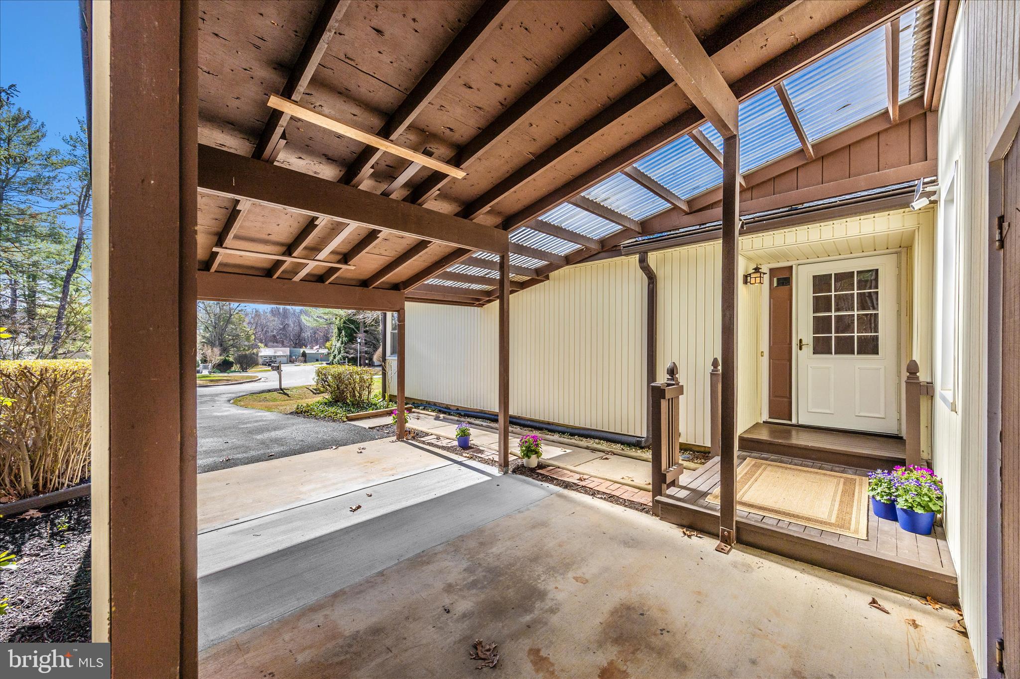 QUINCE ORCHARD KNOLLS - Residential