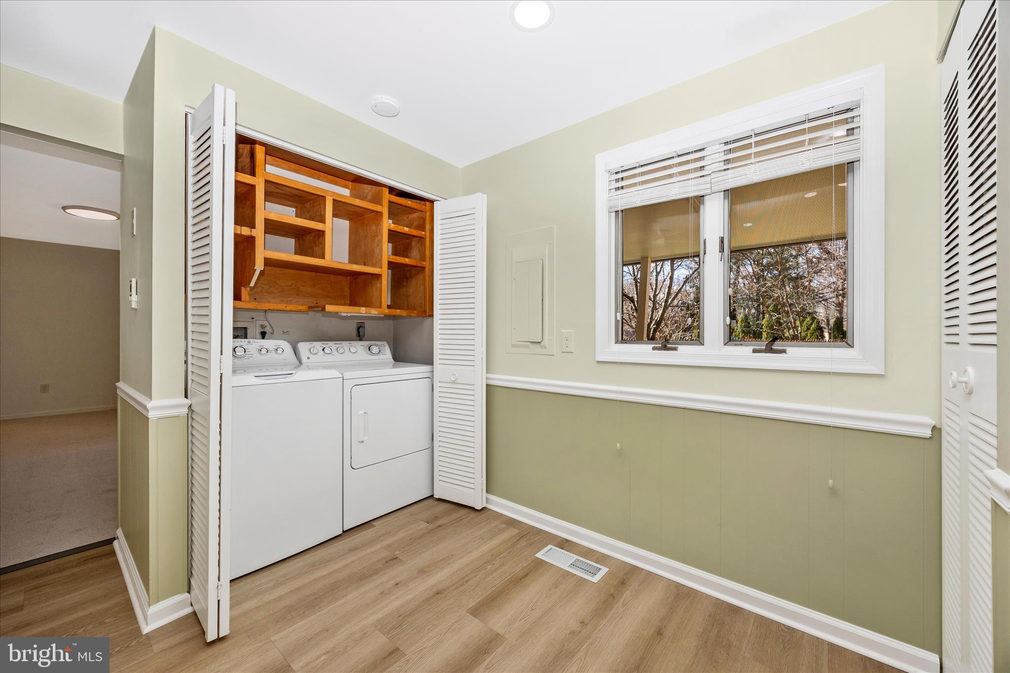 QUINCE ORCHARD KNOLLS - Residential