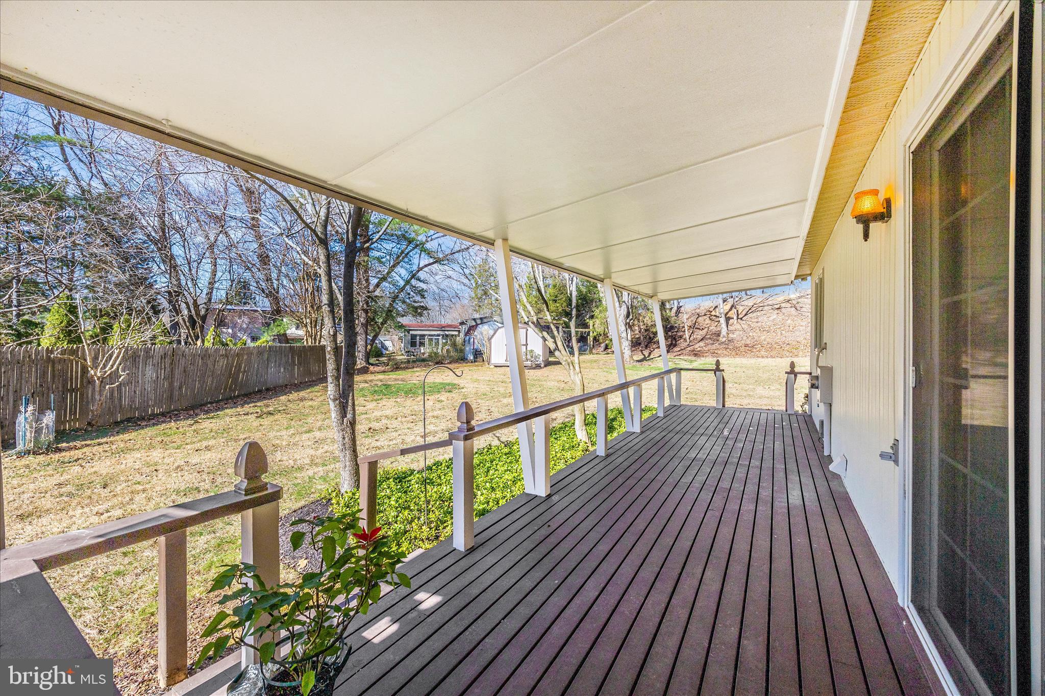 QUINCE ORCHARD KNOLLS - Residential