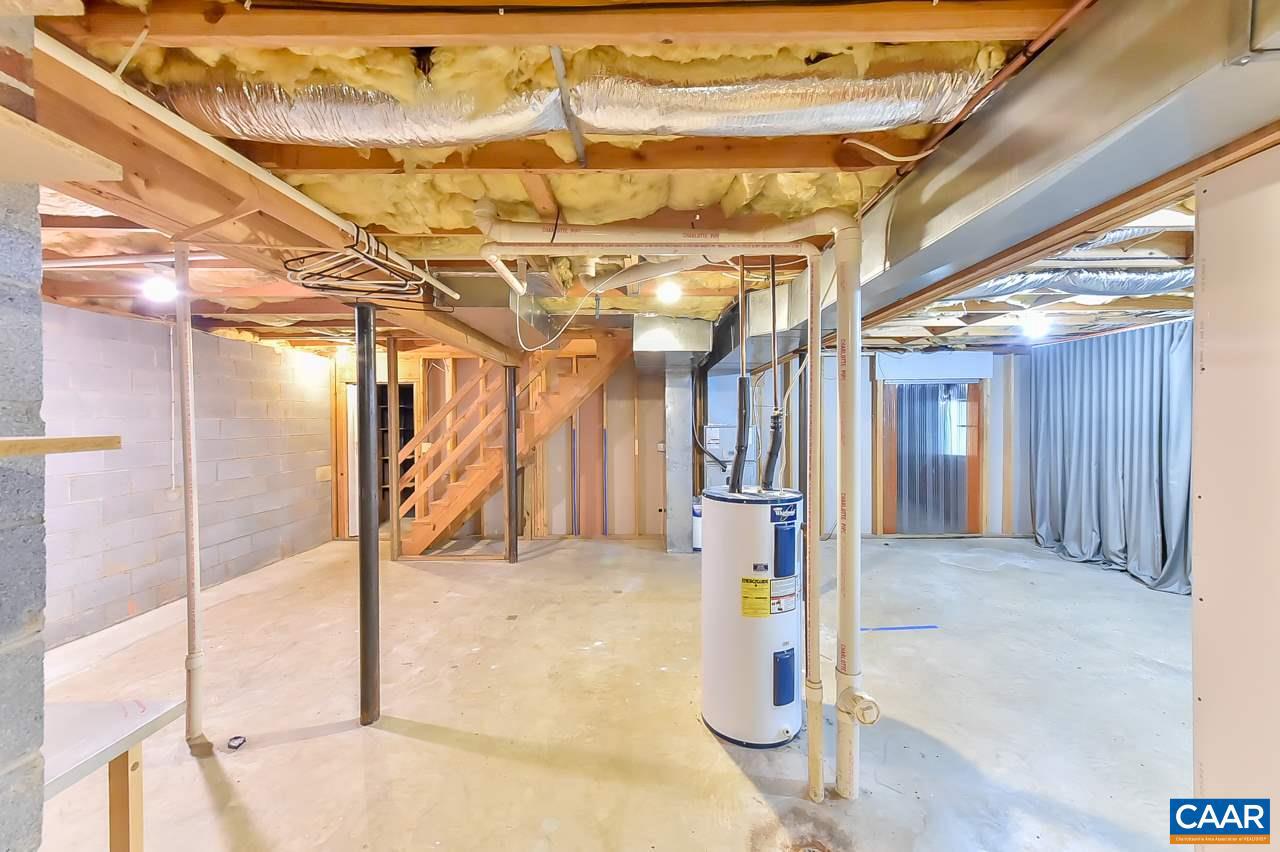 UNKNOWN - Residential Lease