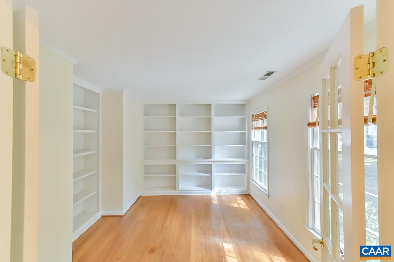 UNKNOWN - Residential Lease