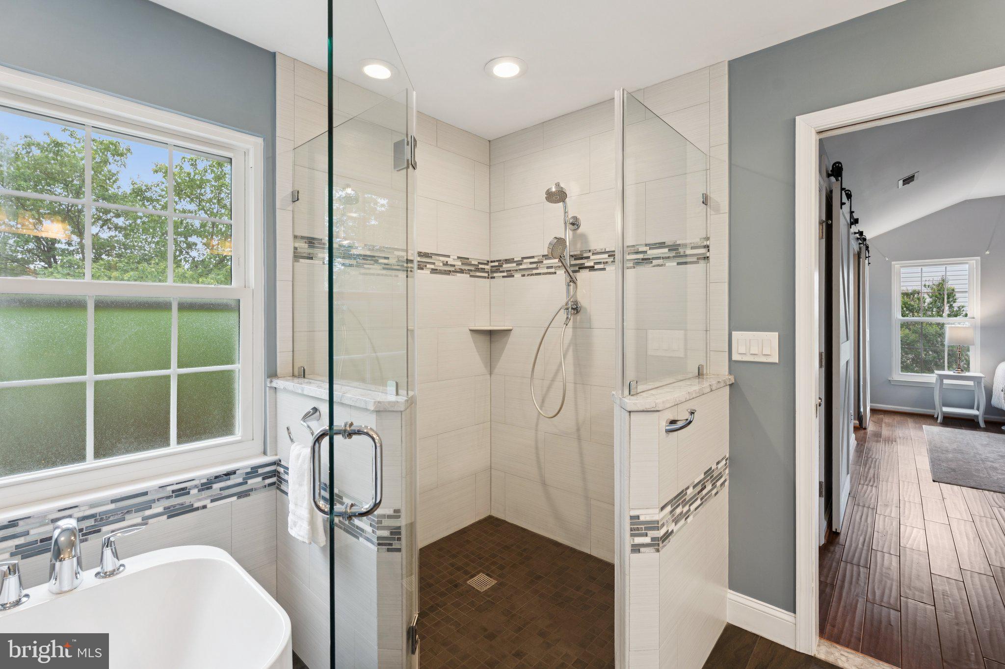 HAMPTON OAKS - Residential