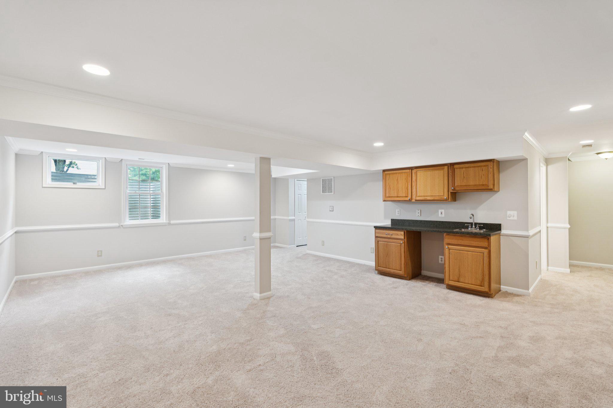 HAMPTON OAKS - Residential