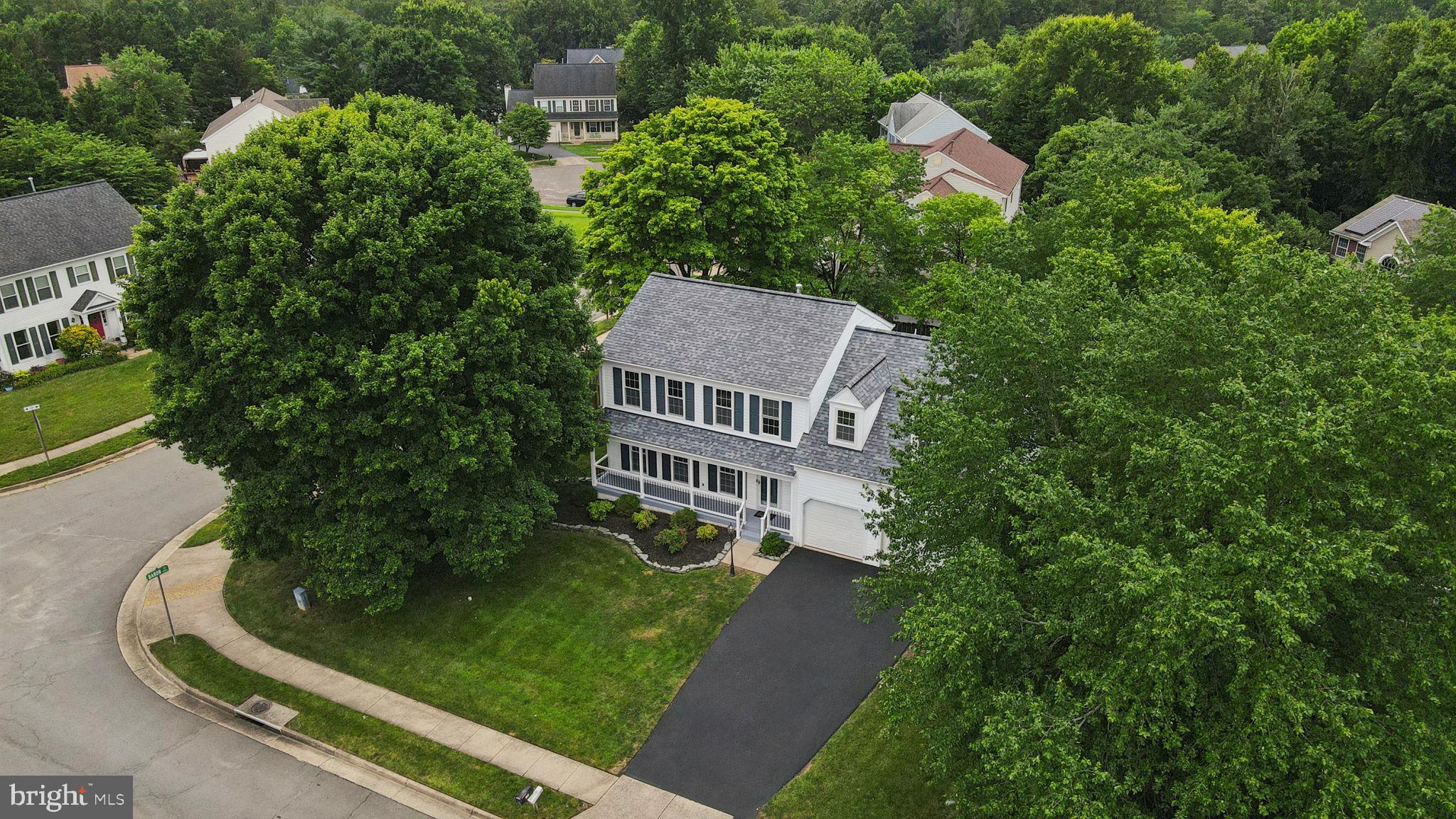 HAMPTON OAKS - Residential