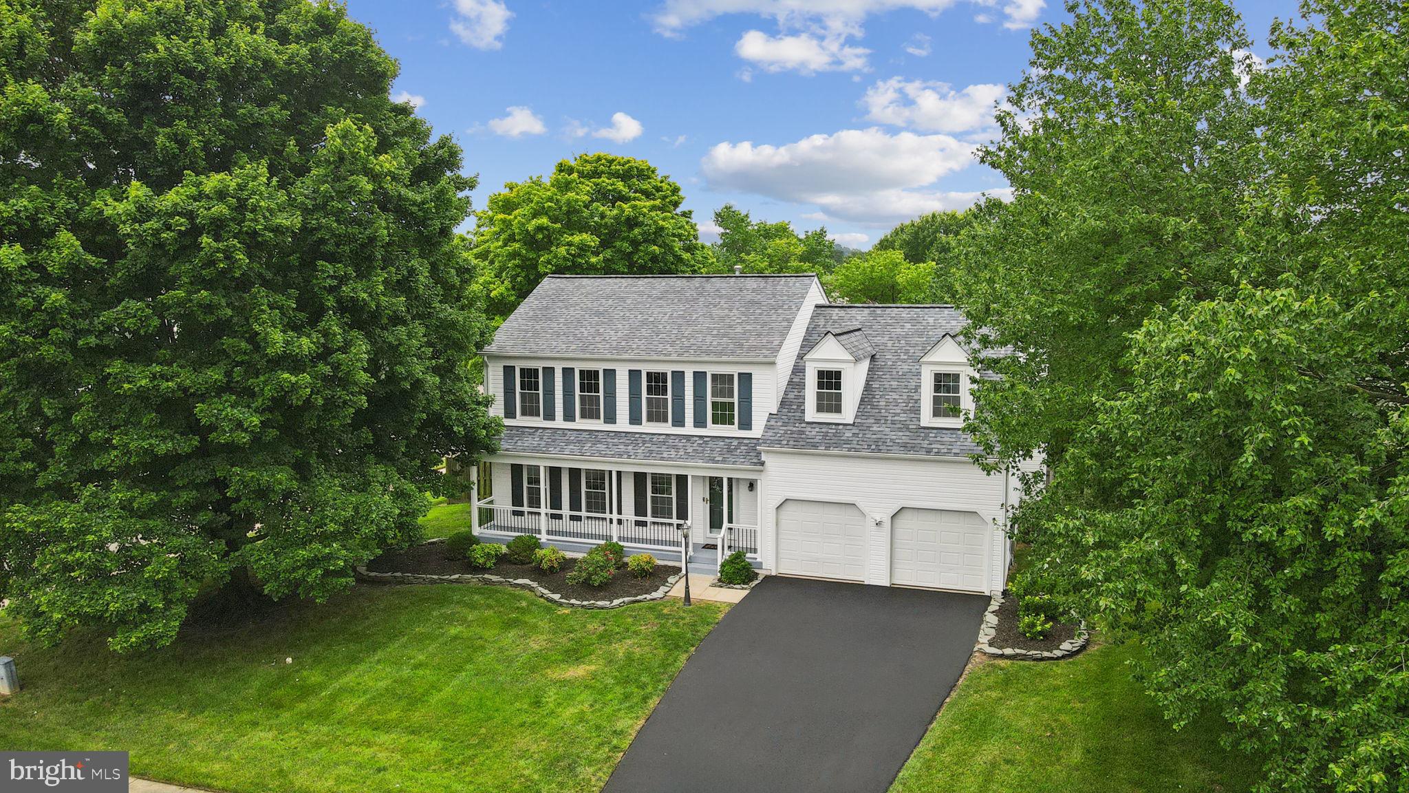 HAMPTON OAKS - Residential