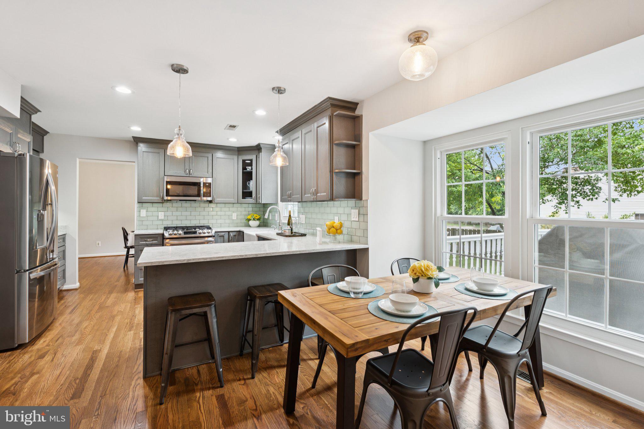 HAMPTON OAKS - Residential