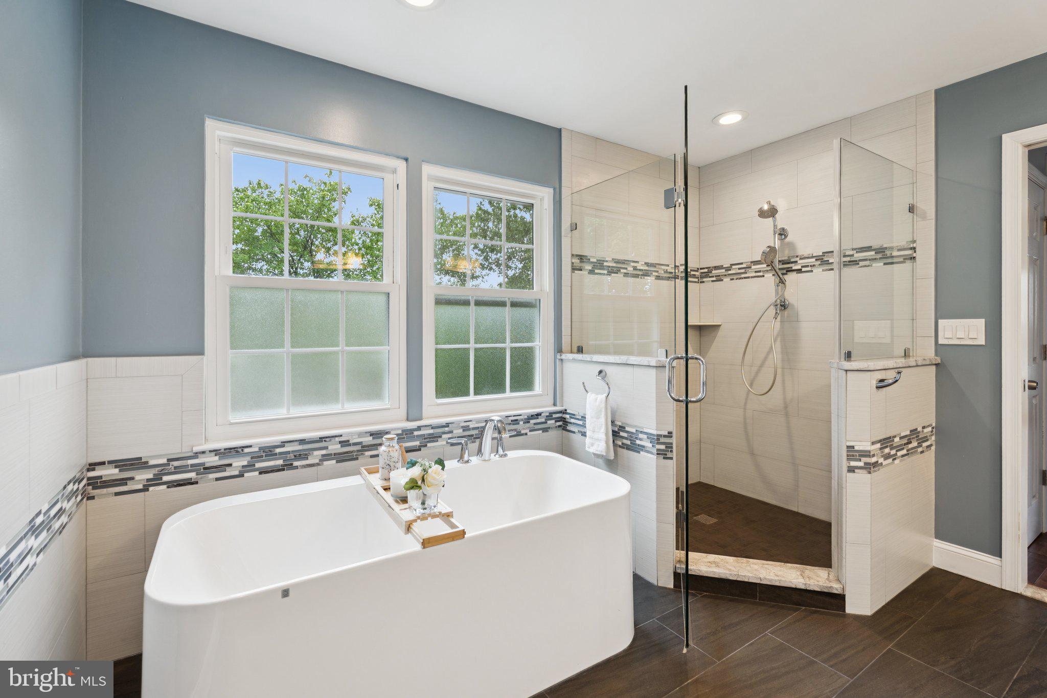 HAMPTON OAKS - Residential