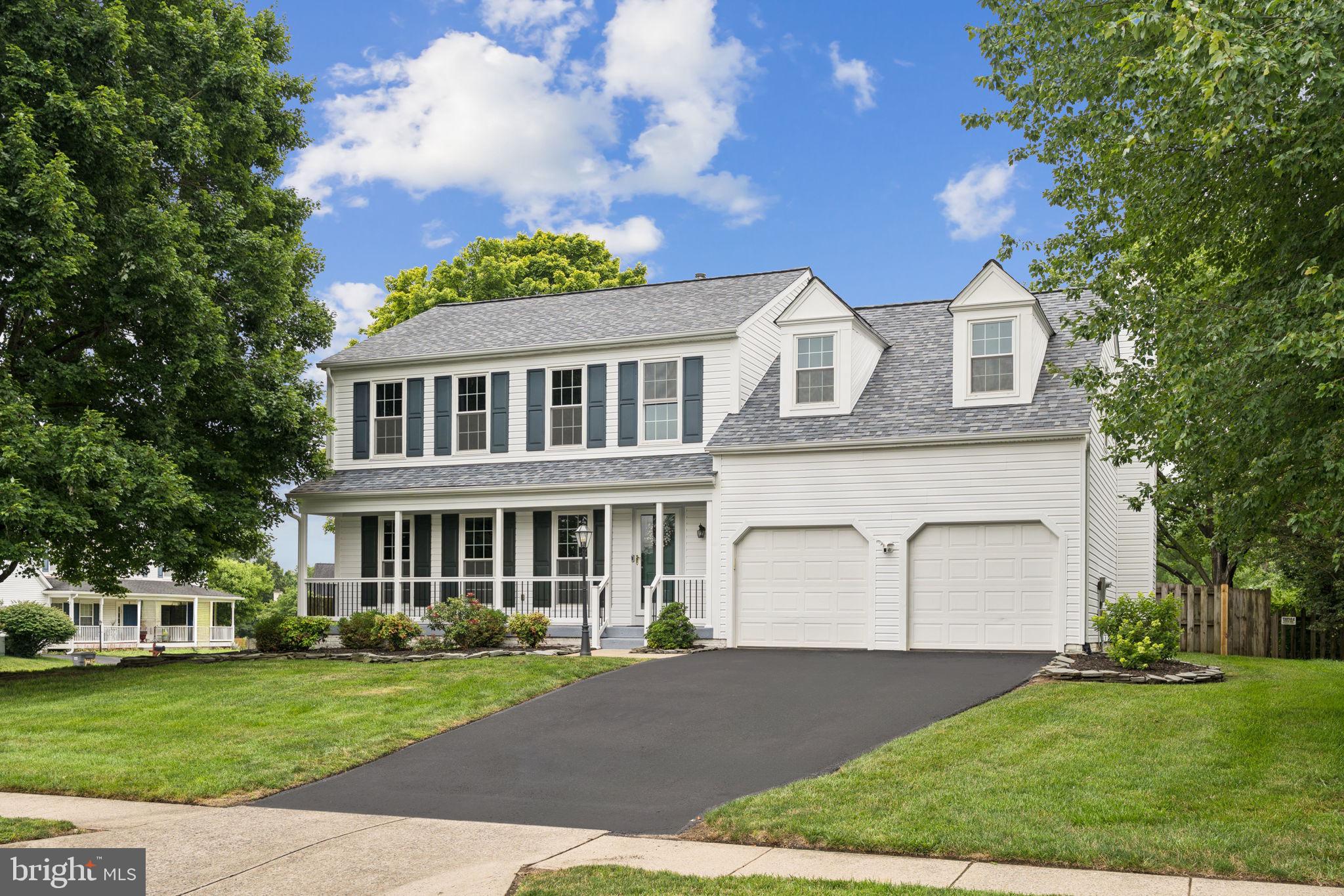 HAMPTON OAKS - Residential