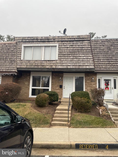 Condo For Sale - 352 W Deer Park Road #5B<br/> GAITHERSBURG, MD 20877