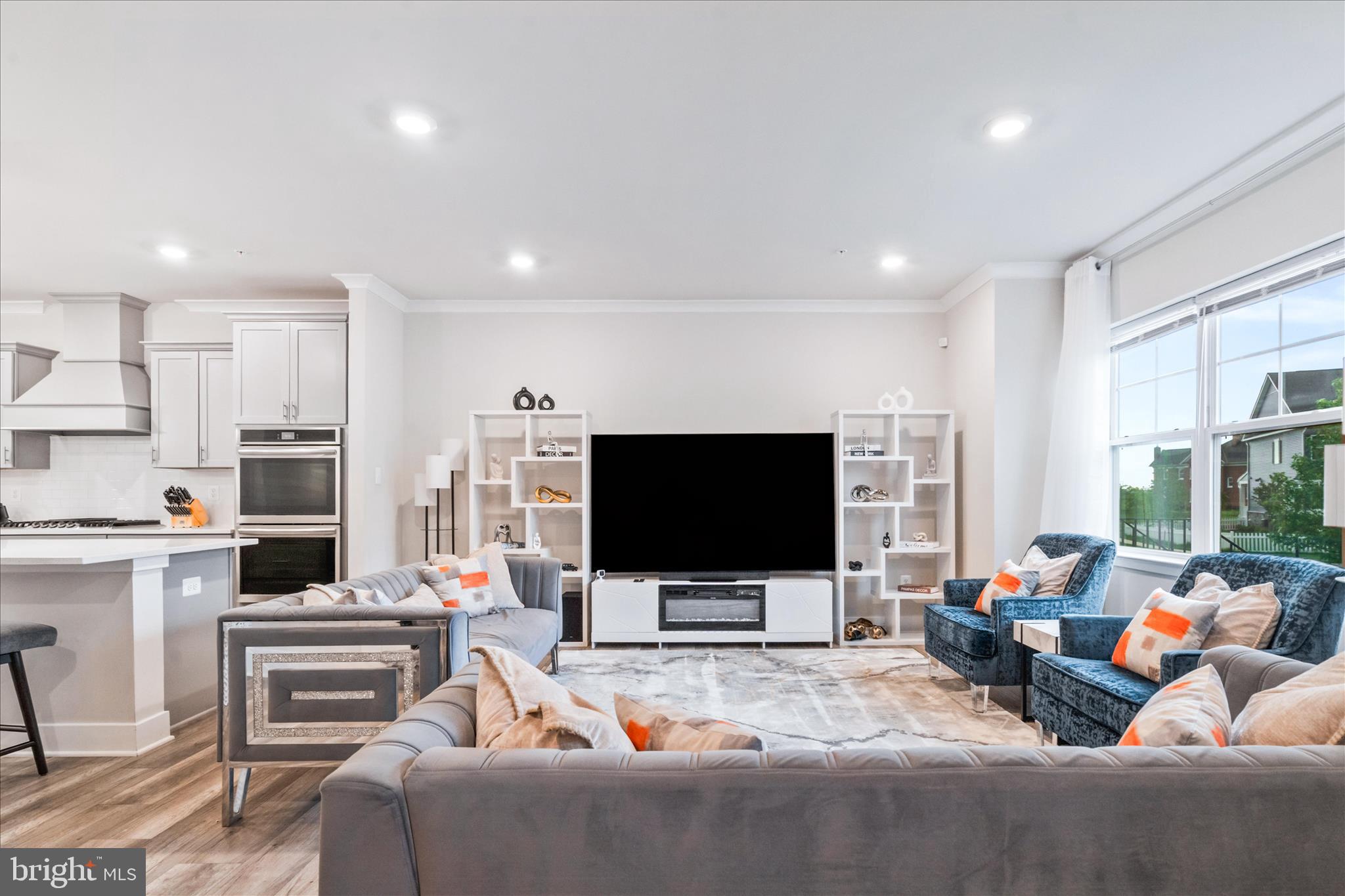 1309 CRAMPTON PLACE