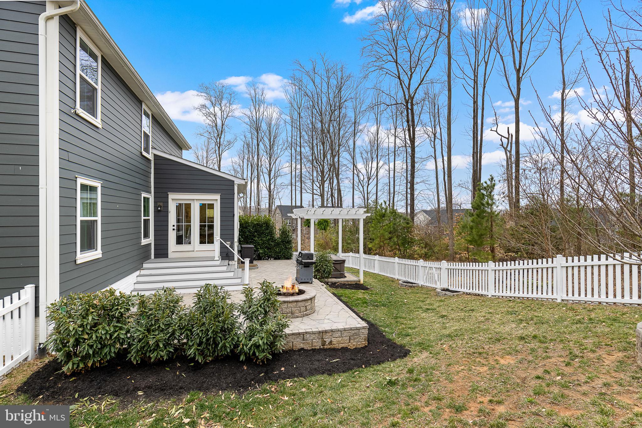 POTOMAC SHORES - Residential