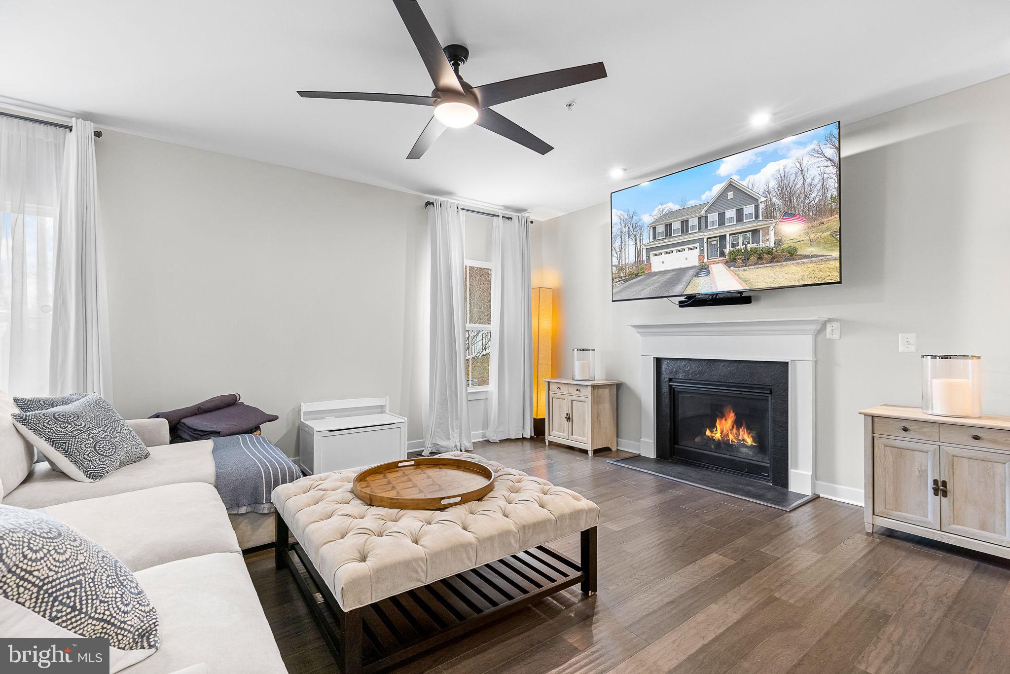 POTOMAC SHORES - Residential