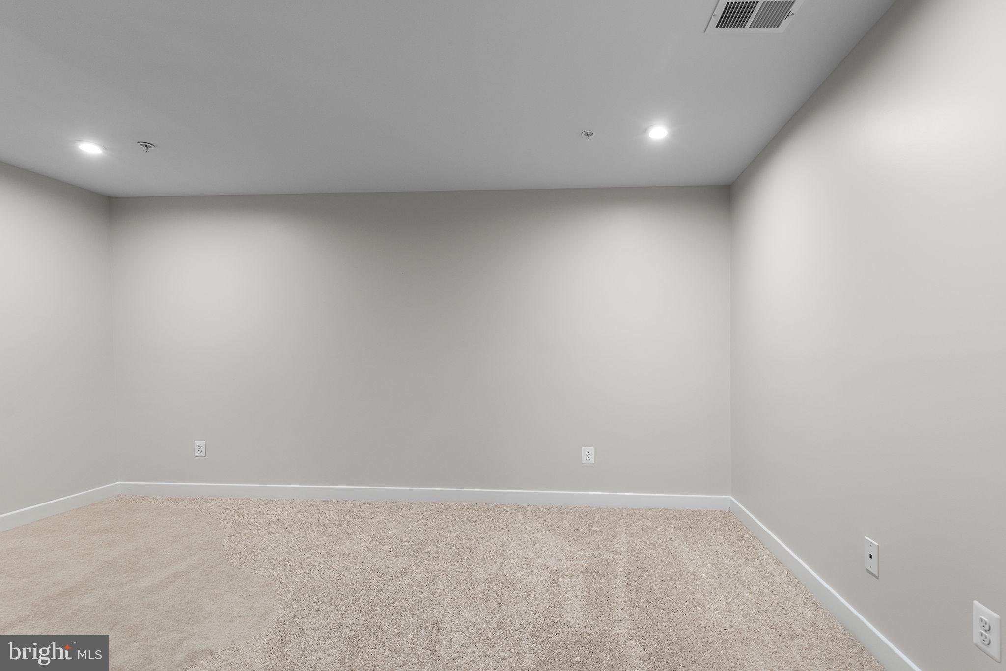 POTOMAC SHORES - Residential