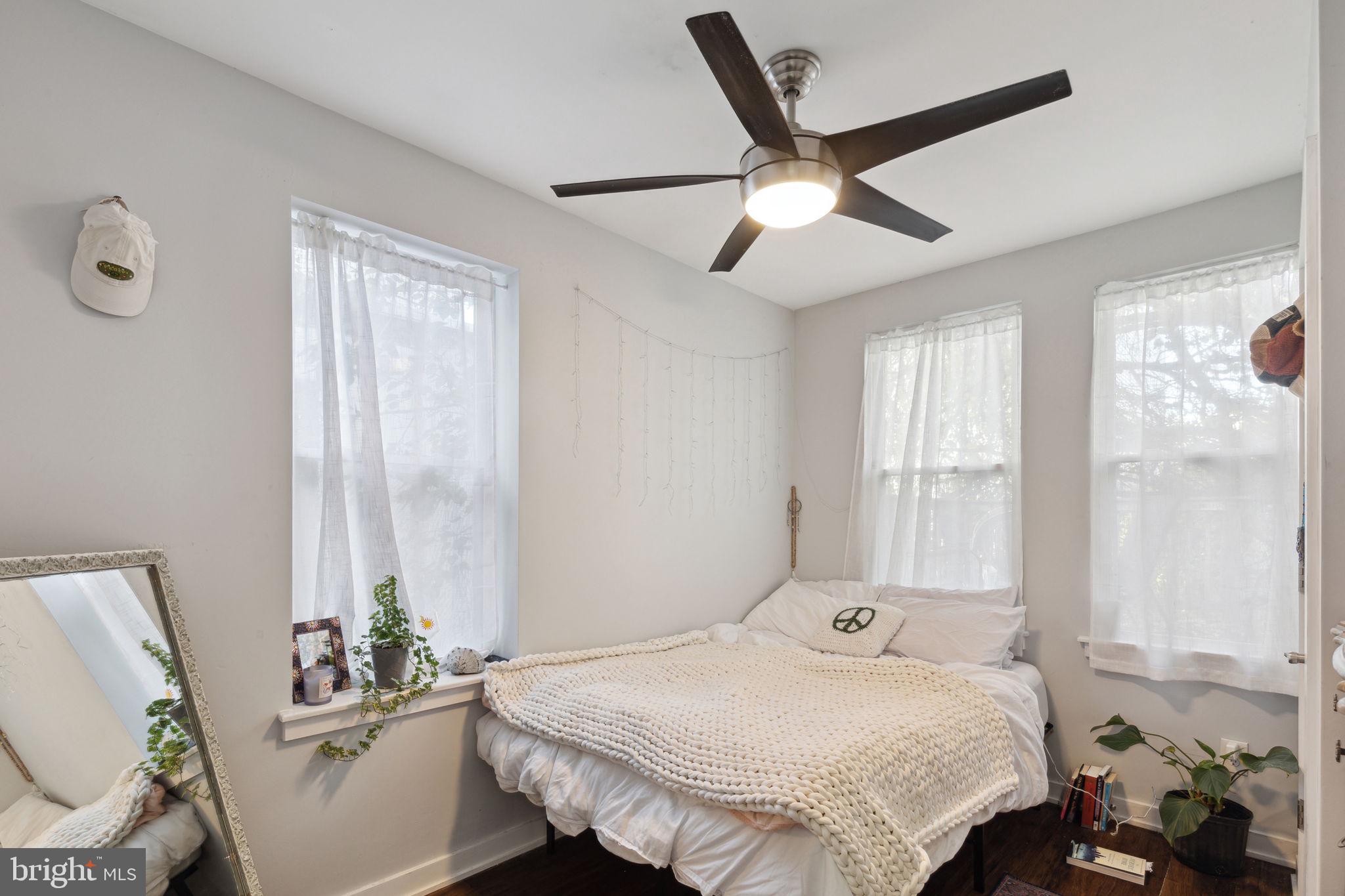 TEMPLE UNIVERSITY - Residential Lease