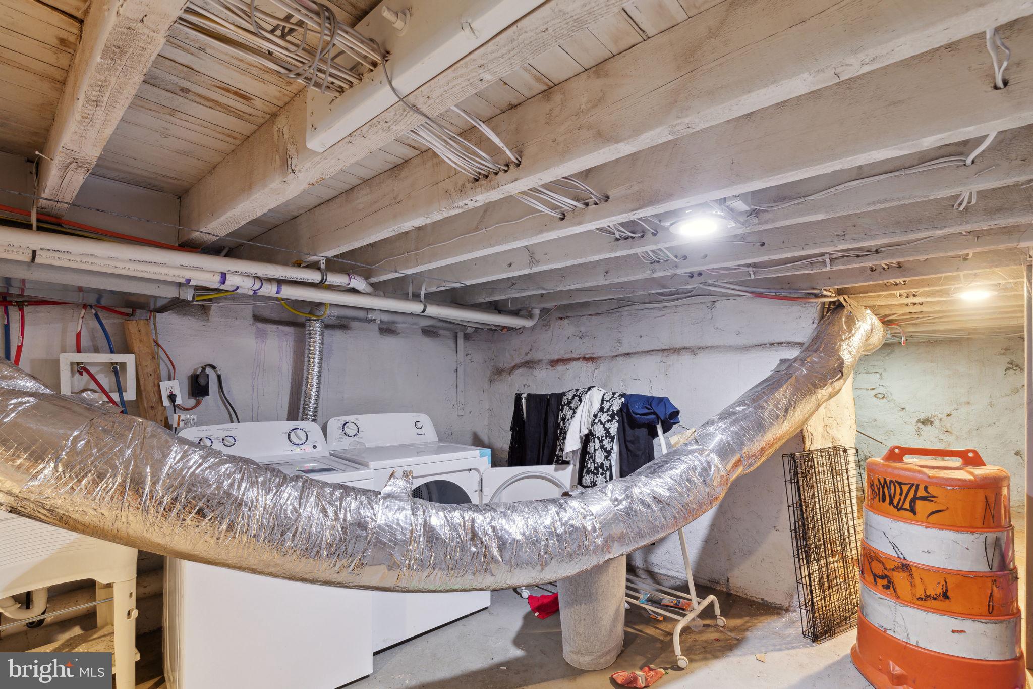 TEMPLE UNIVERSITY - Residential Lease