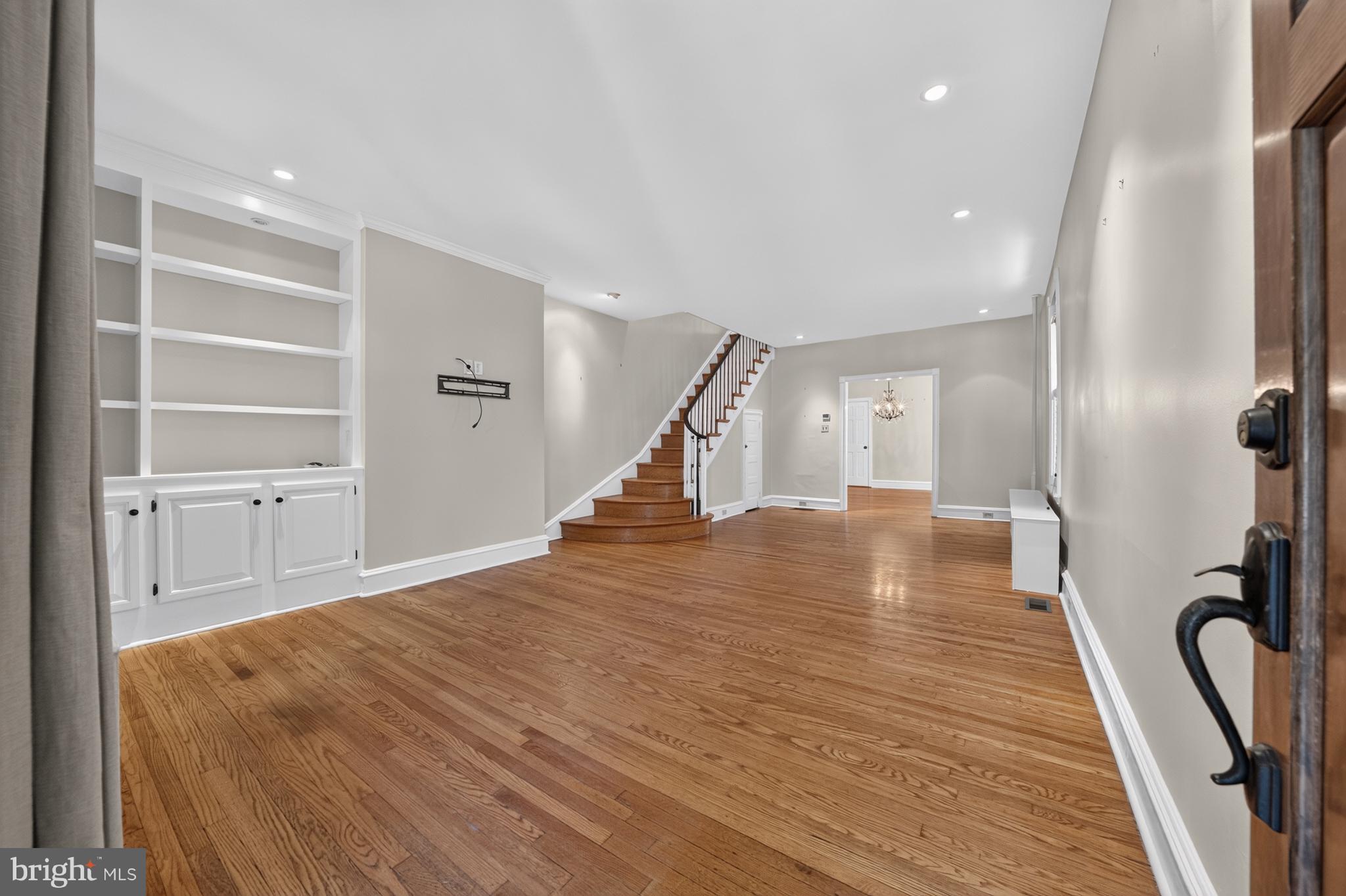 2228 17TH STREET