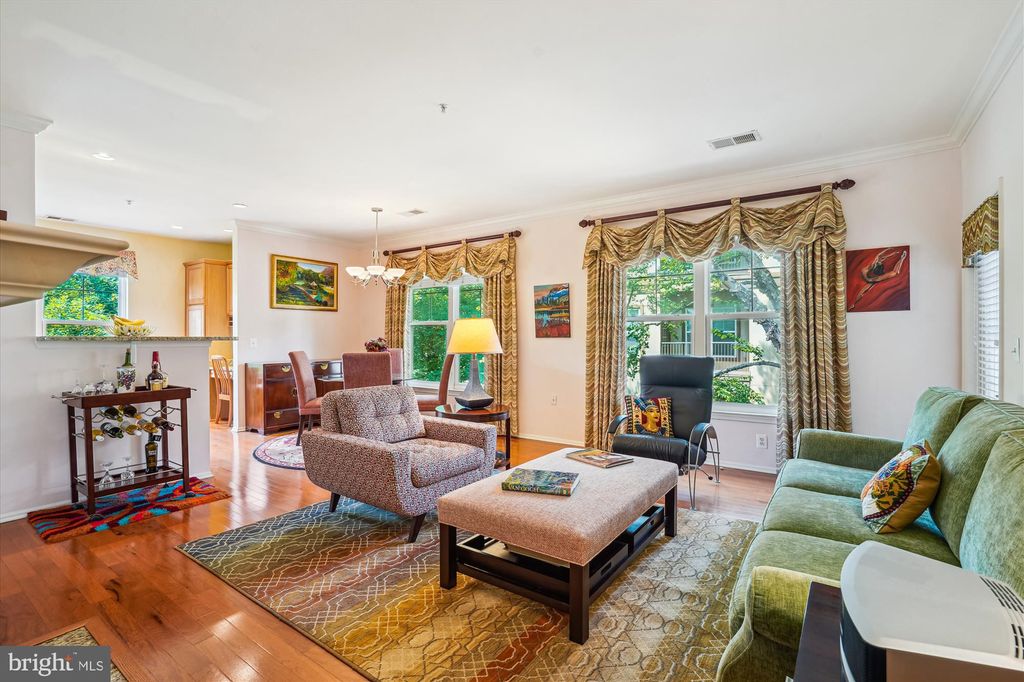 Photo of 11800 Old Georgetown Road #1422, NORTH BETHESDA, MD 20852 (MLS # MDMC2205820)