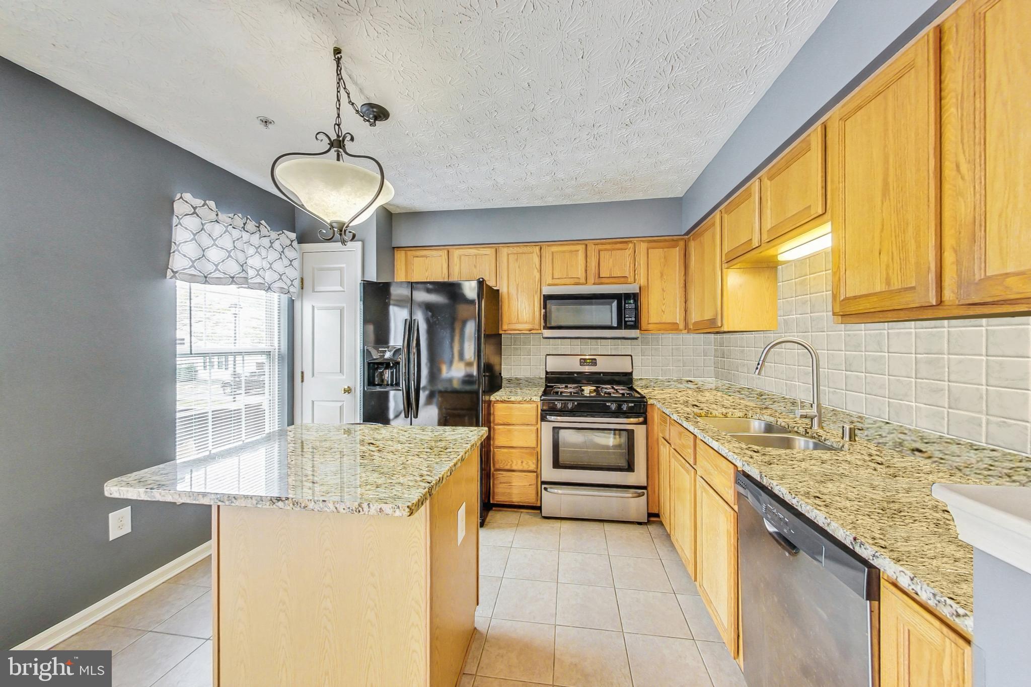 PINEY ORCHARD - Residential