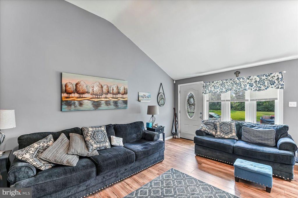 Photo of 516 Edgewood Avenue, FOLSOM, PA 19033 (MLS # PADE2097490)