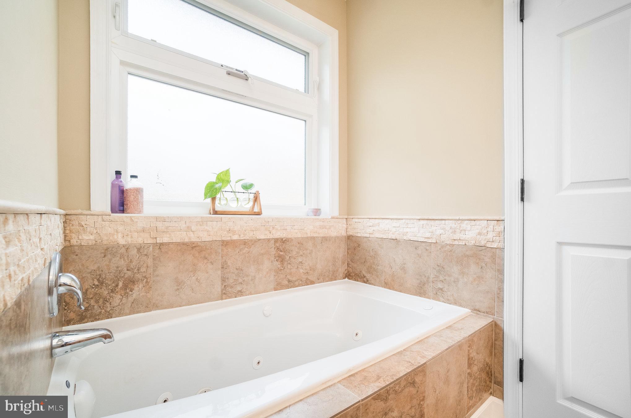 POTOMAC RUN - Residential