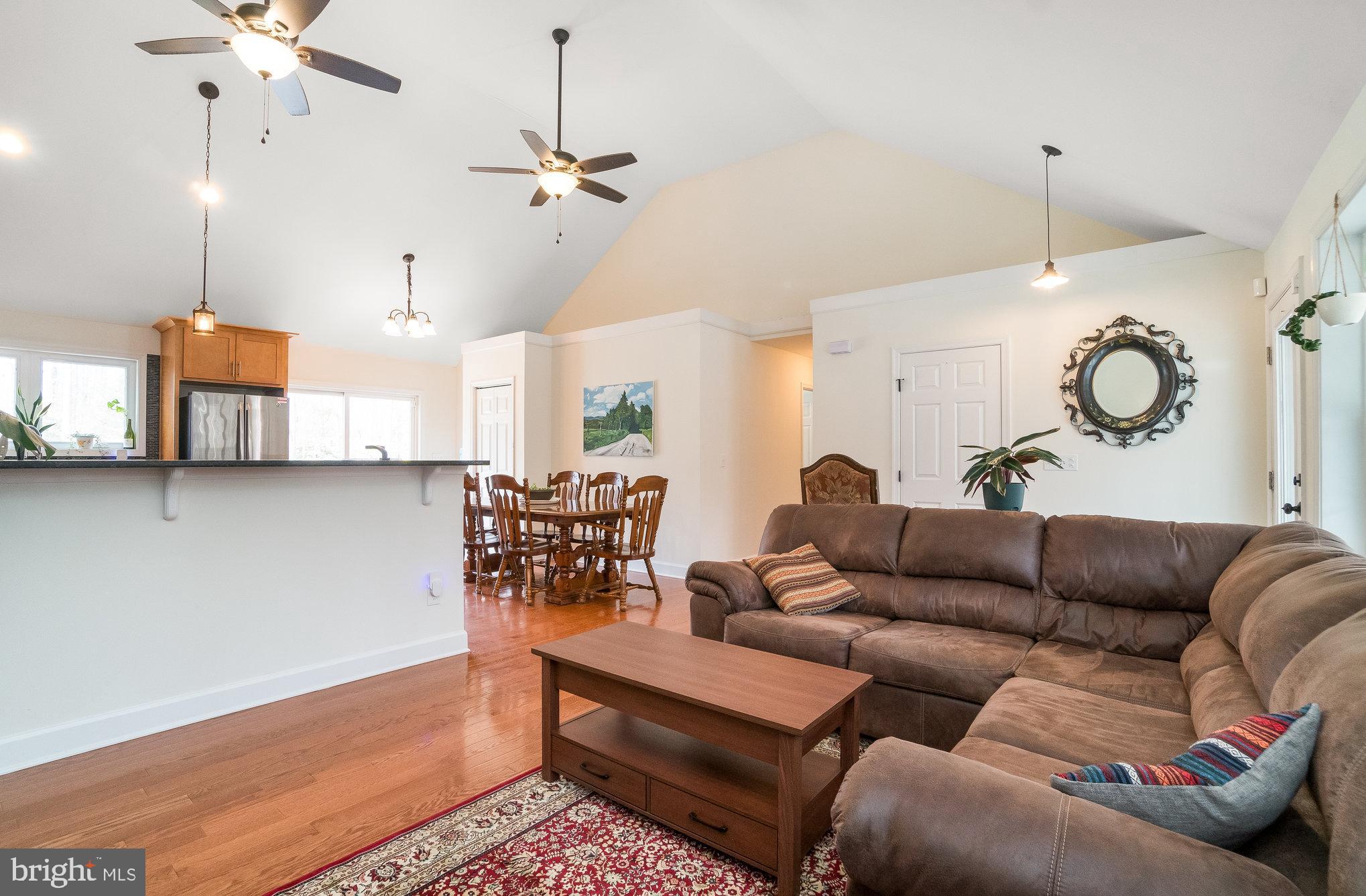 POTOMAC RUN - Residential