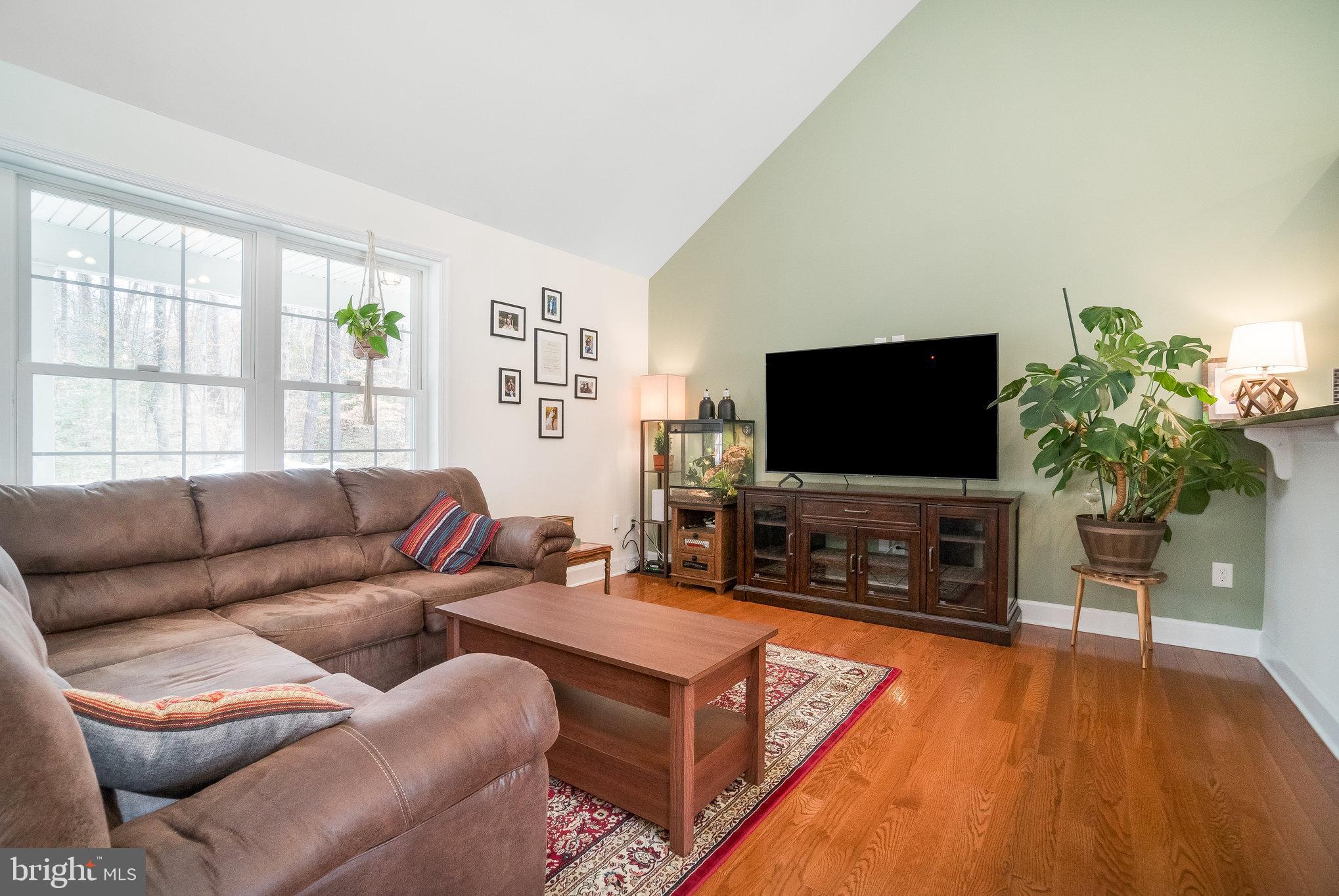 POTOMAC RUN - Residential